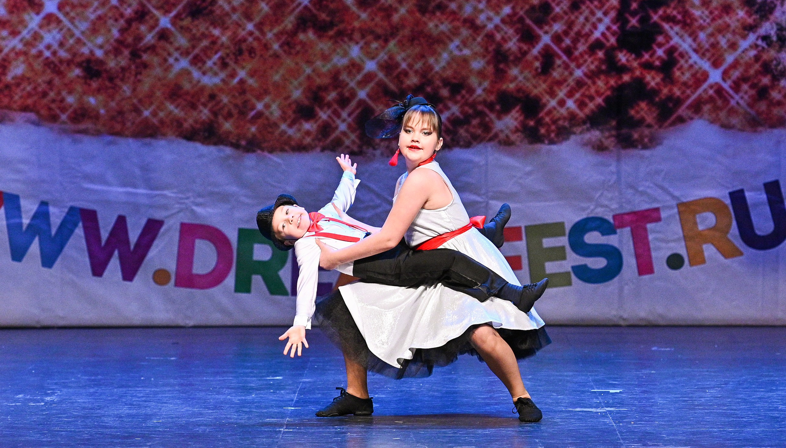 14.11.2024 «Новогодний Звездопад Талантов» Фестивальное движение «Шаг к мечте» г. Москва. Медиастудия Фото Концепт