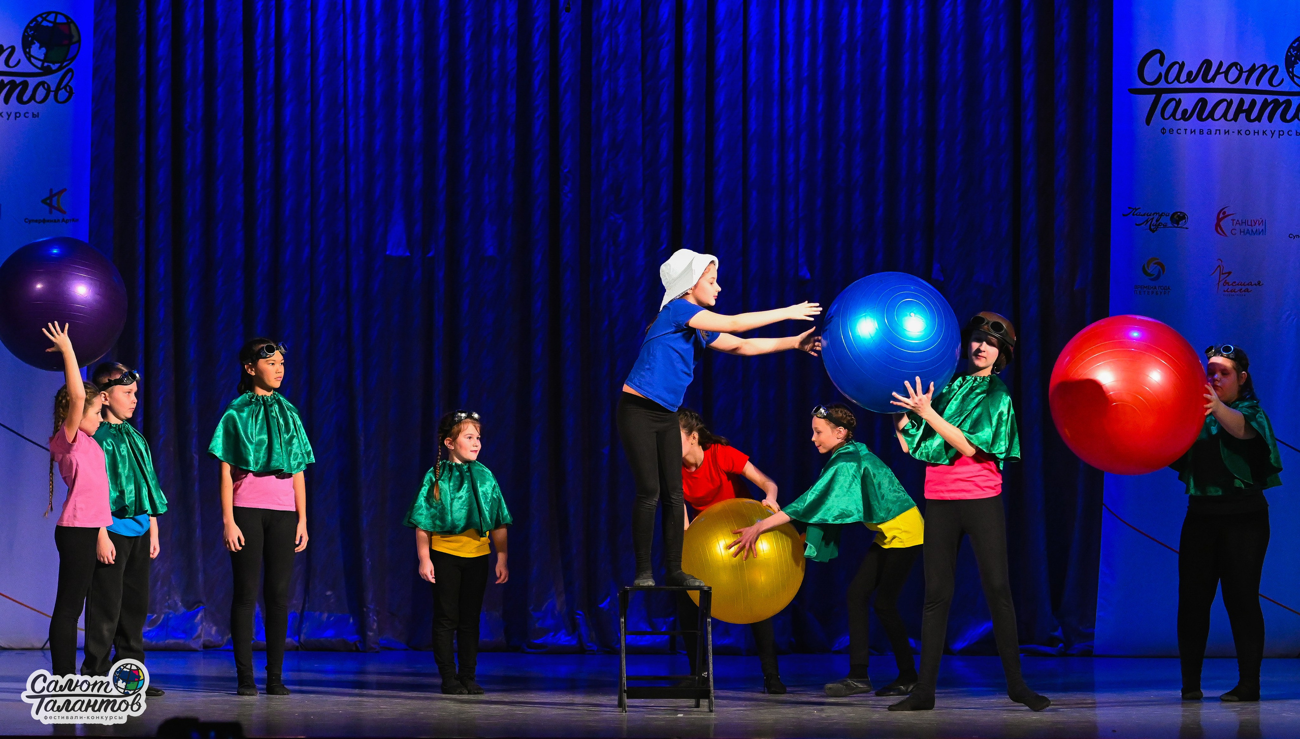 08.01.2026 «Салют Талантов» 8-й фестиваль-конкурс «Снегурочка встречает таланты» г. Ярославль. Медиастудия Фото Концепт