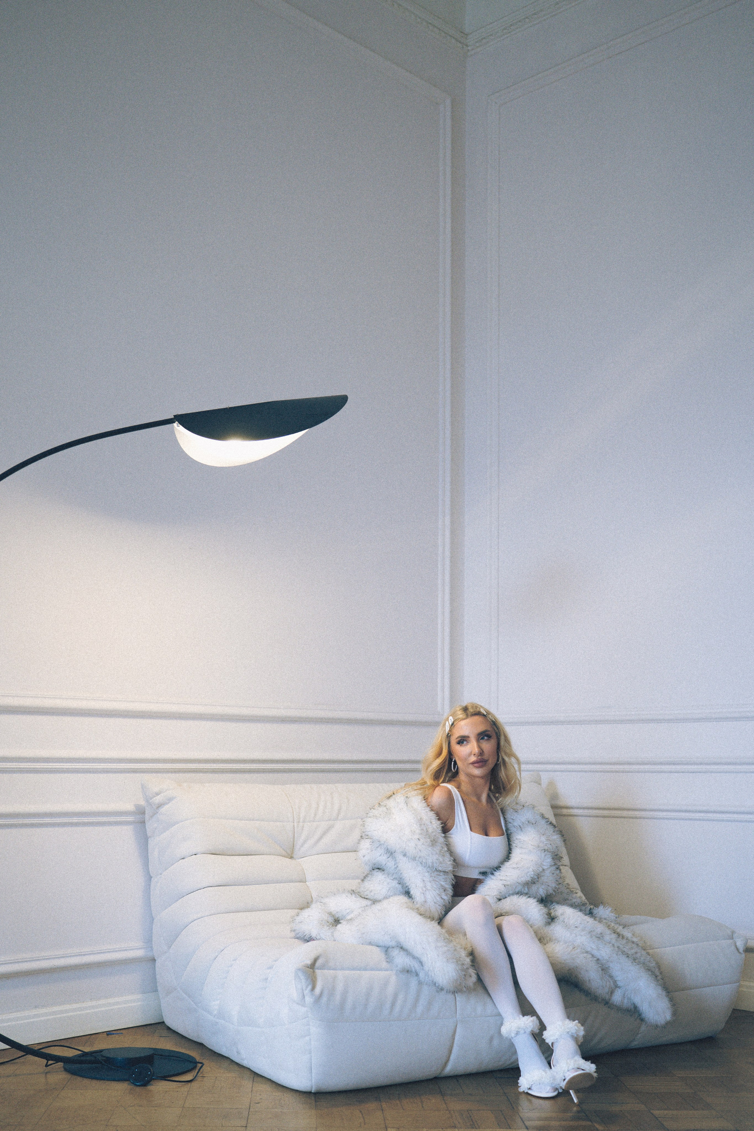 МИНИМАЛИЗМ В СТУДИИ НА ЧЕРНЫШЕВСКОЙ В СТУДИИ С БАЛКОНОМ. Профессиональный фотограф, Санкт-Петербург — Виктория Богомолова