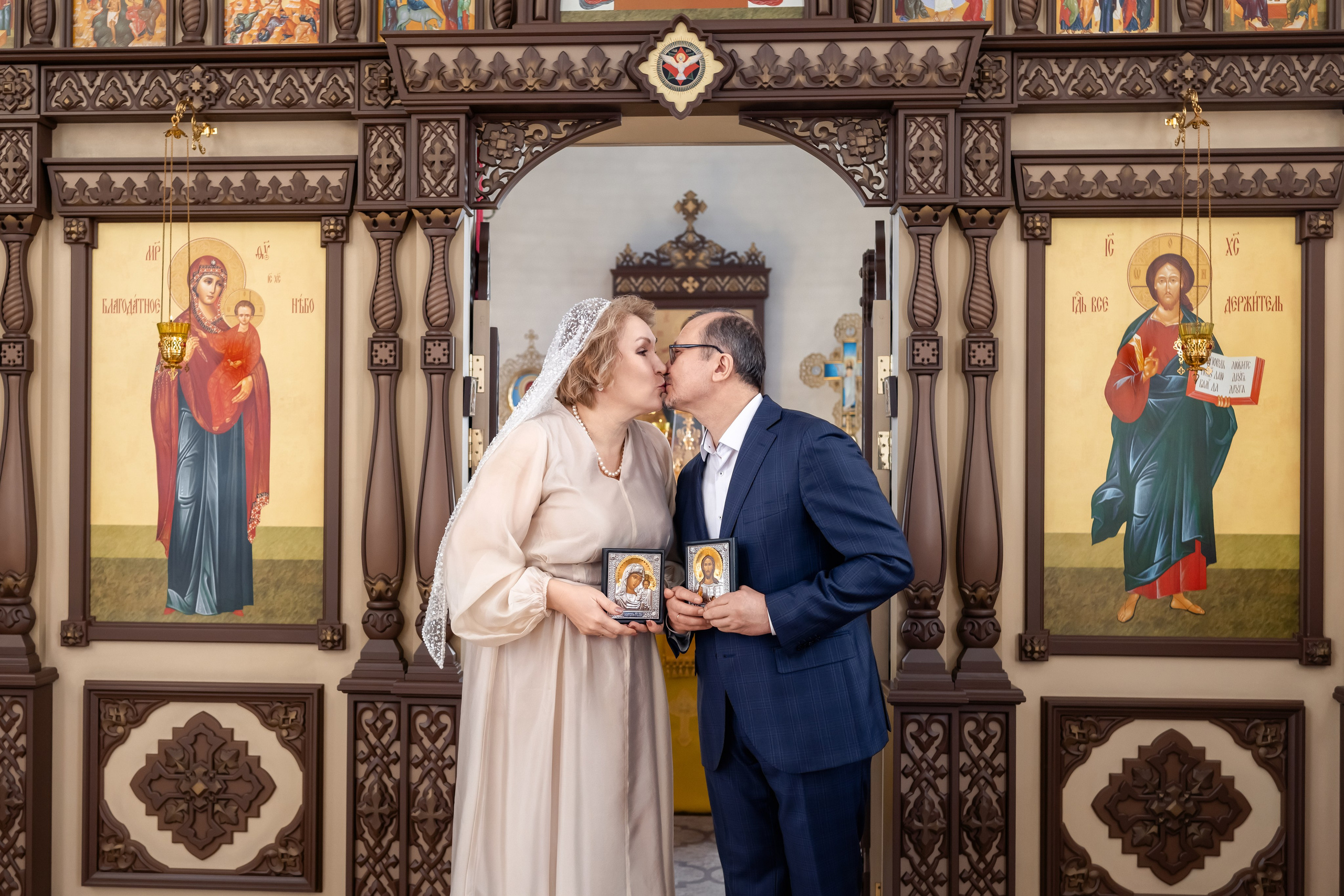 Храм Страстотерпцев (п.Южный). Церковный фотограф на Таинство Крещения и Венчания в Оренбурге и Оренбургской области Екатерина Белкина