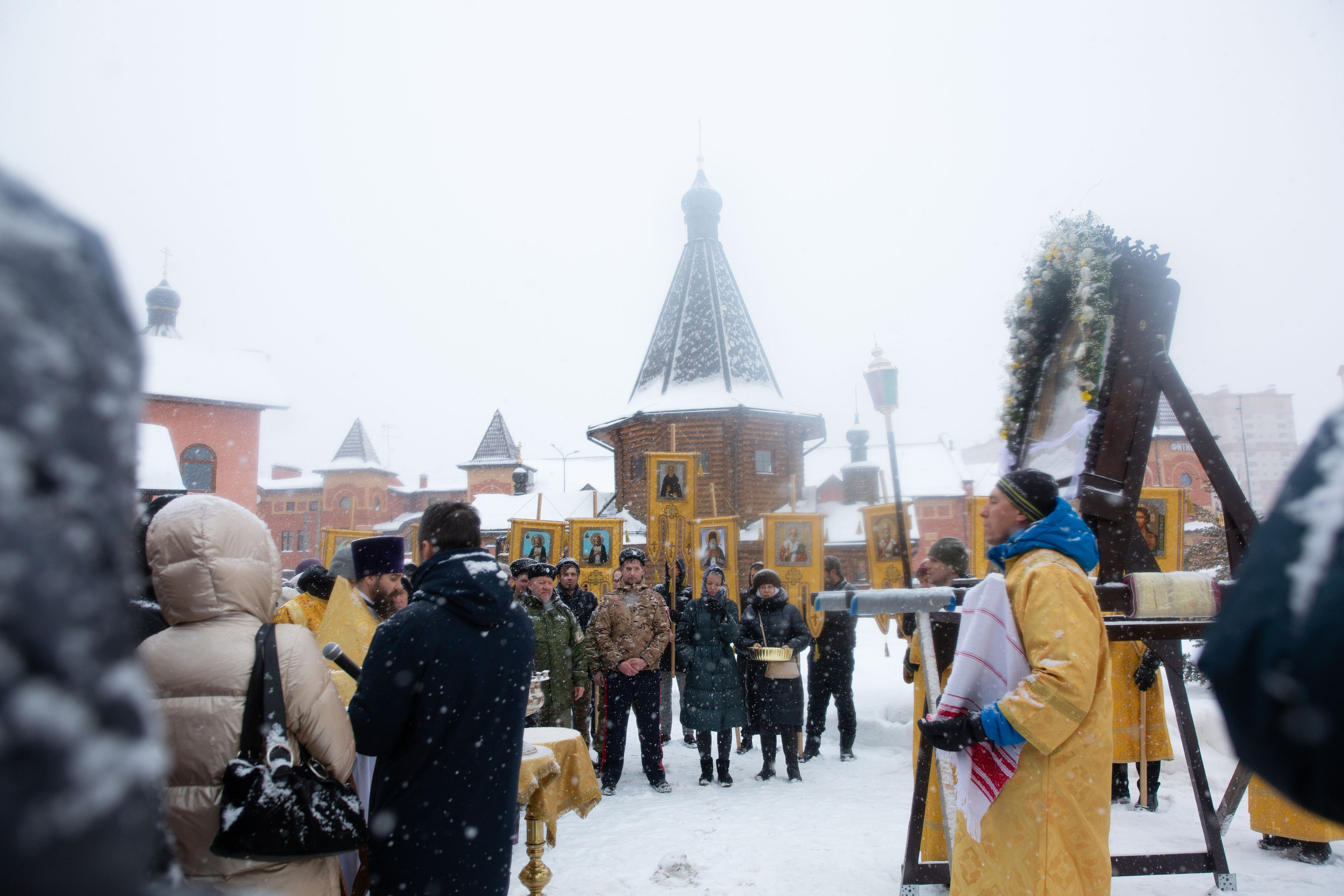 Крестный ход по д. Островцы Раменского городского округа. Семейный и детский фотограф Анна Петракова