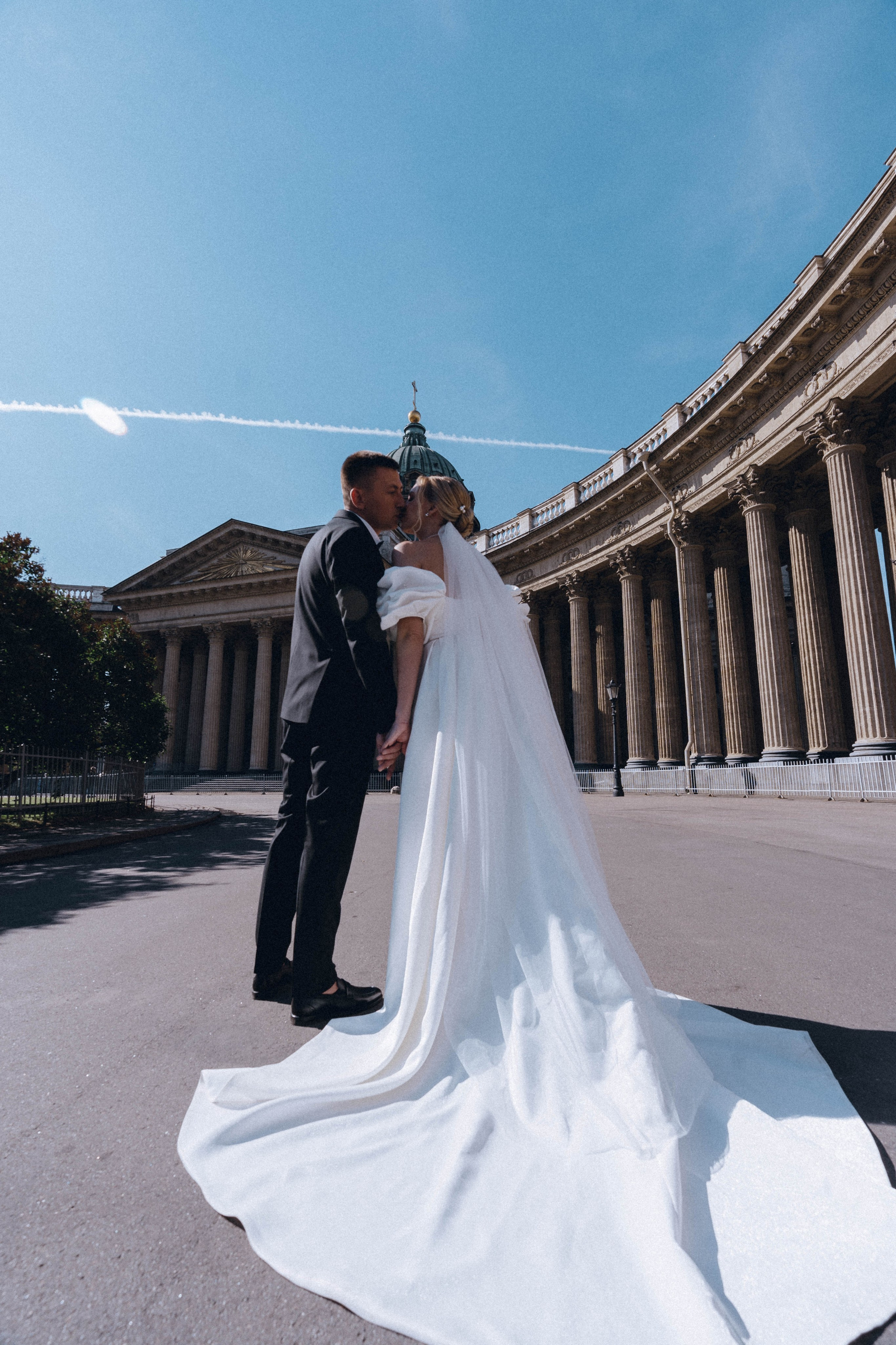 СВАДЕНБНАЯ СЬЕМКА НА КАТЕРЕ ПО КАНАЛАМ САНКТ-ПЕТЕРБУРГА И В АКВАТОРИИ НЕВЫ. Профессиональный фотограф, Санкт-Петербург — Виктория Богомолова