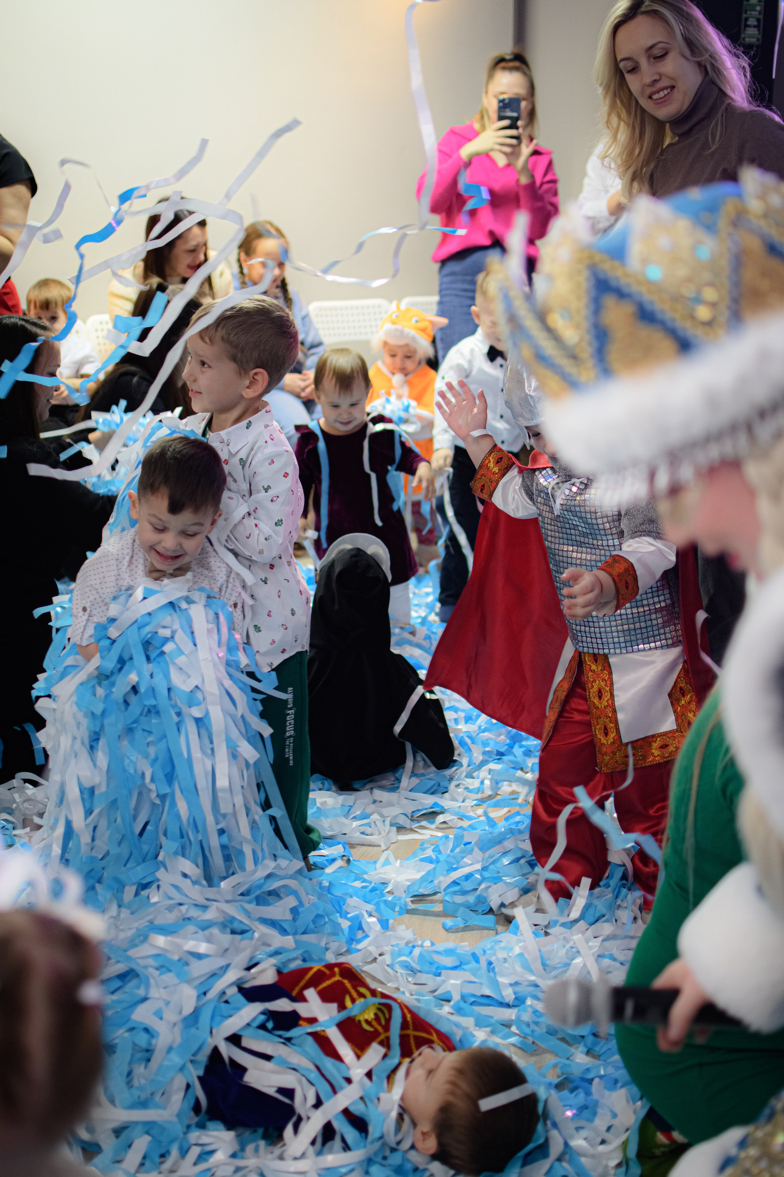 HAPPY NEW YEAR. Photokarish