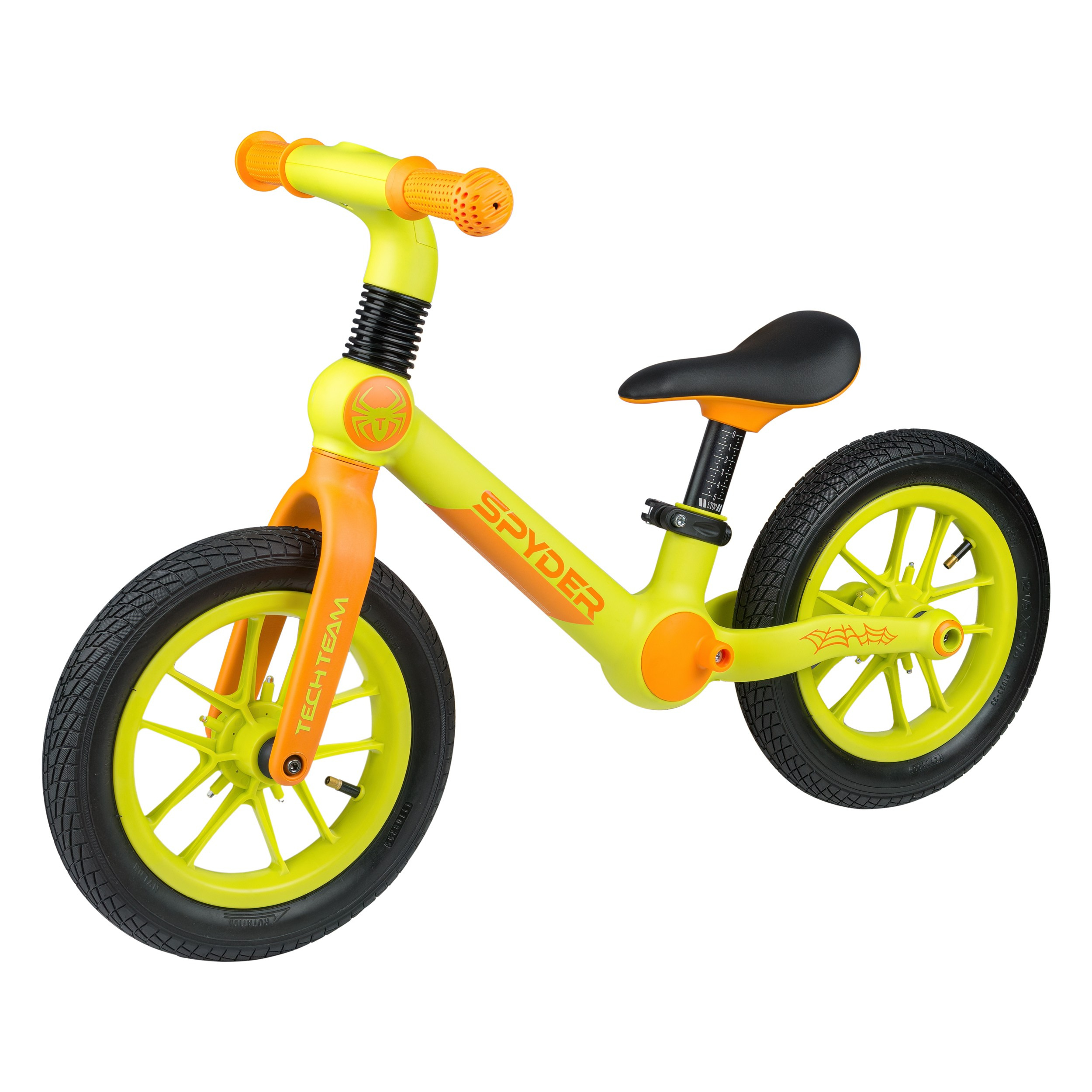 Детский беговел на надувных колесах