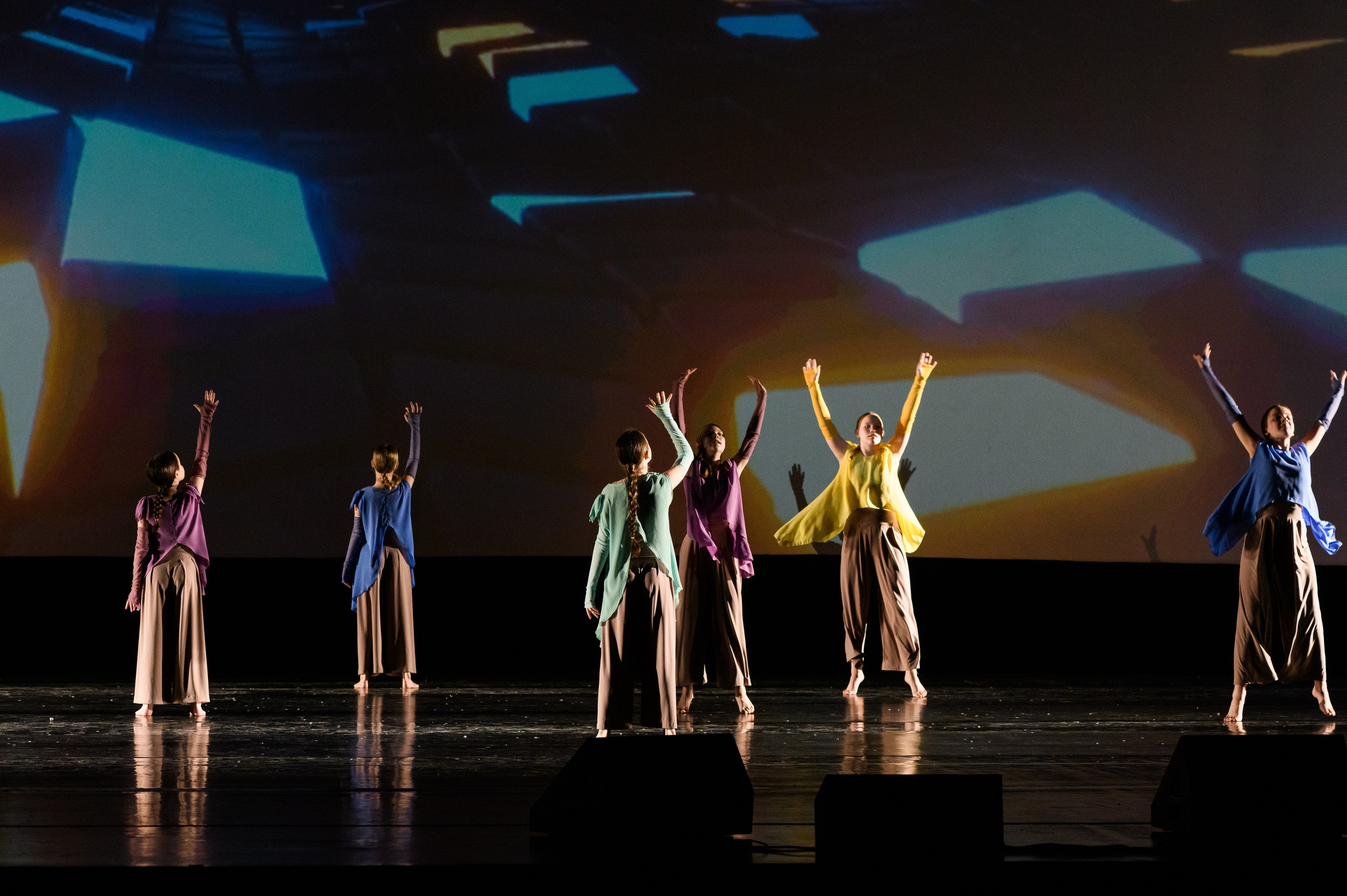 23 апреля, часть 2, БКЗ Октябрьский, г. Санкт-Петербург. Золотое яблочко