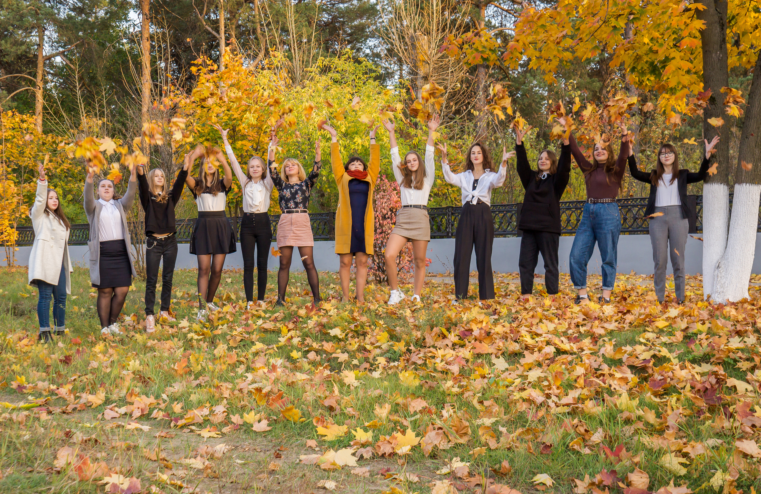 Школа № 34 9"Б». Фотосъемка в детском саду и школе. Фотоальбомы и фотокниги ВЫПУСКНИК