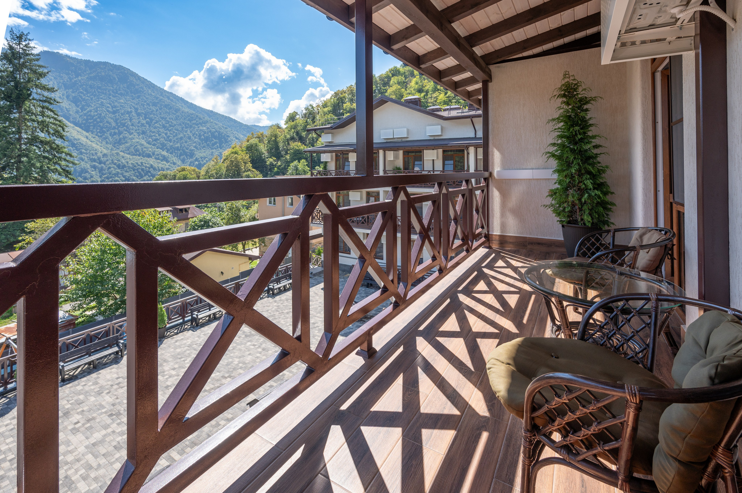 Апарт отель на Ачишховской. Репортажный фотограф в Красной Поляне и Сочи Павлюченко Екатерина