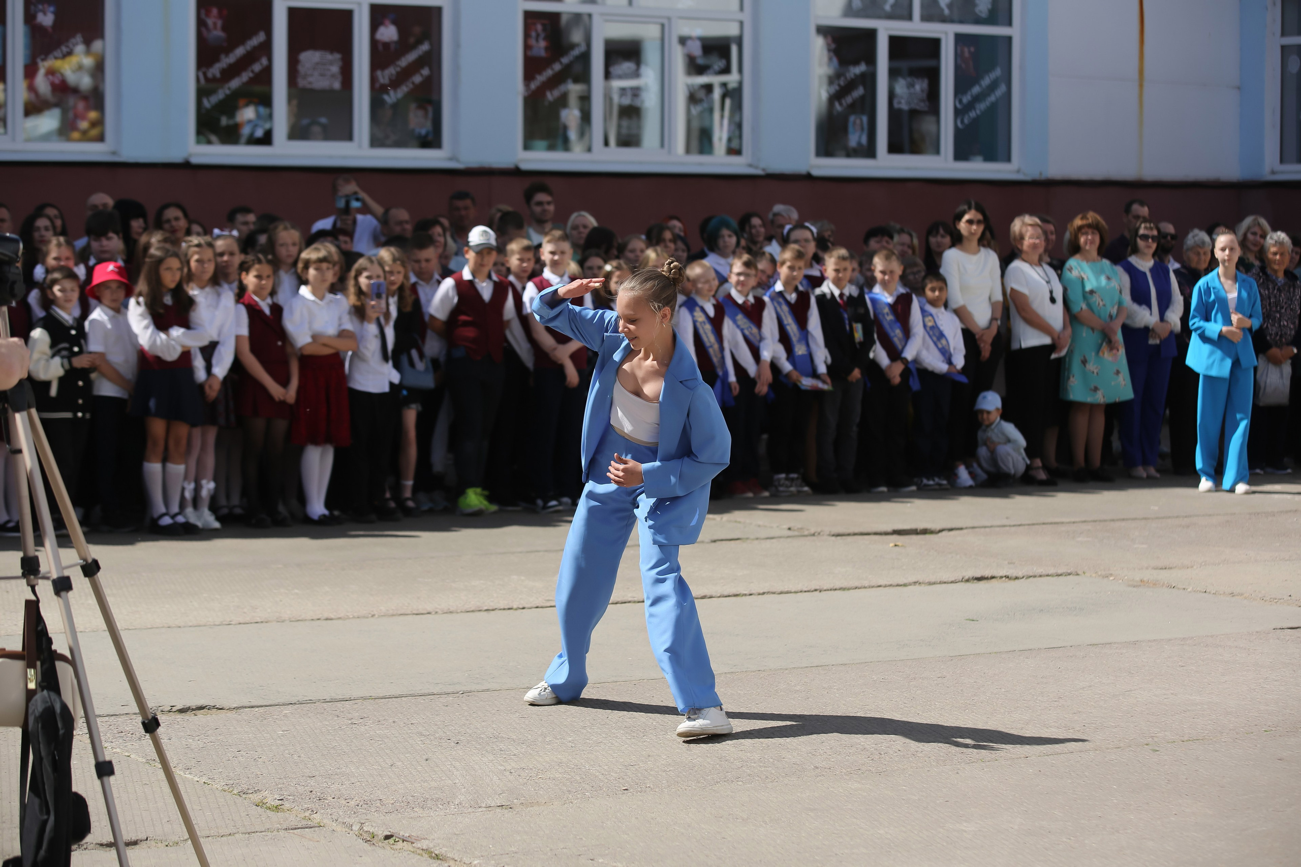 ЛИНЕЙКА «ПОСЛЕДНИЙ ЗВОНОК» 9 ШКОЛА 2024 г МЦЕНСК. ТВОЙ АЛЬБОМ / ТВОИ ПРАВИЛА