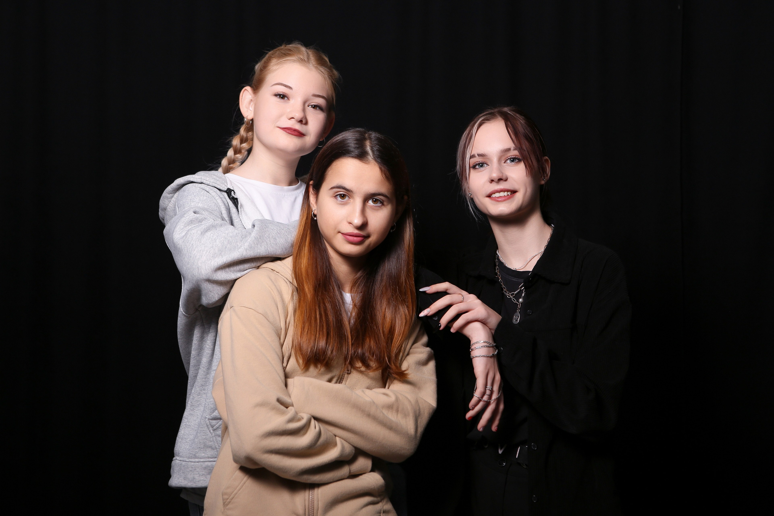 ШКОЛЬНАЯ ФОТОСЕССИЯ В СТУДИИ. ТВОЙ АЛЬБОМ / ТВОИ ПРАВИЛА