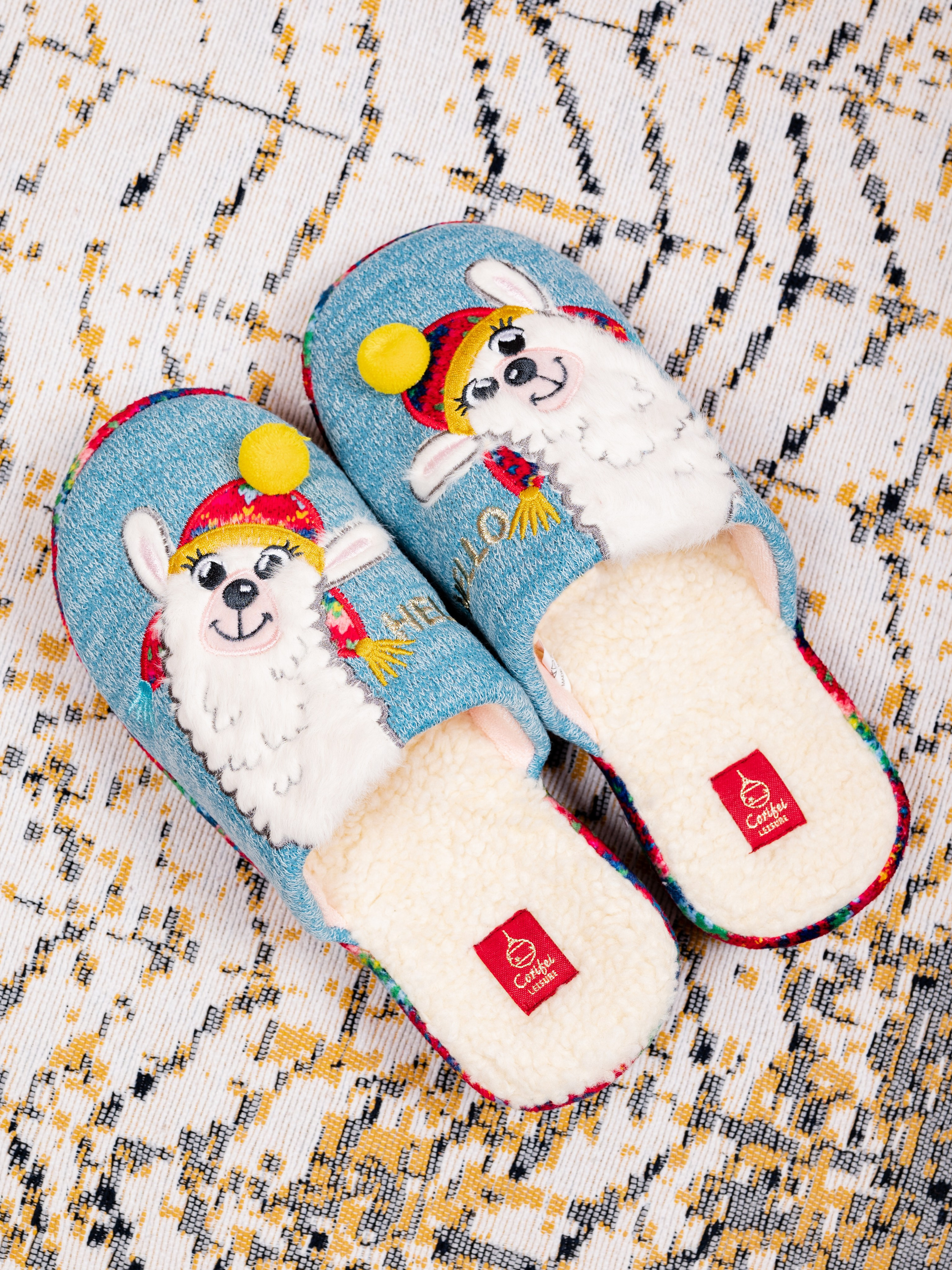 Тапочки. Предметный фотограф, фото для маркетплейсов Пятигорск, КМВ