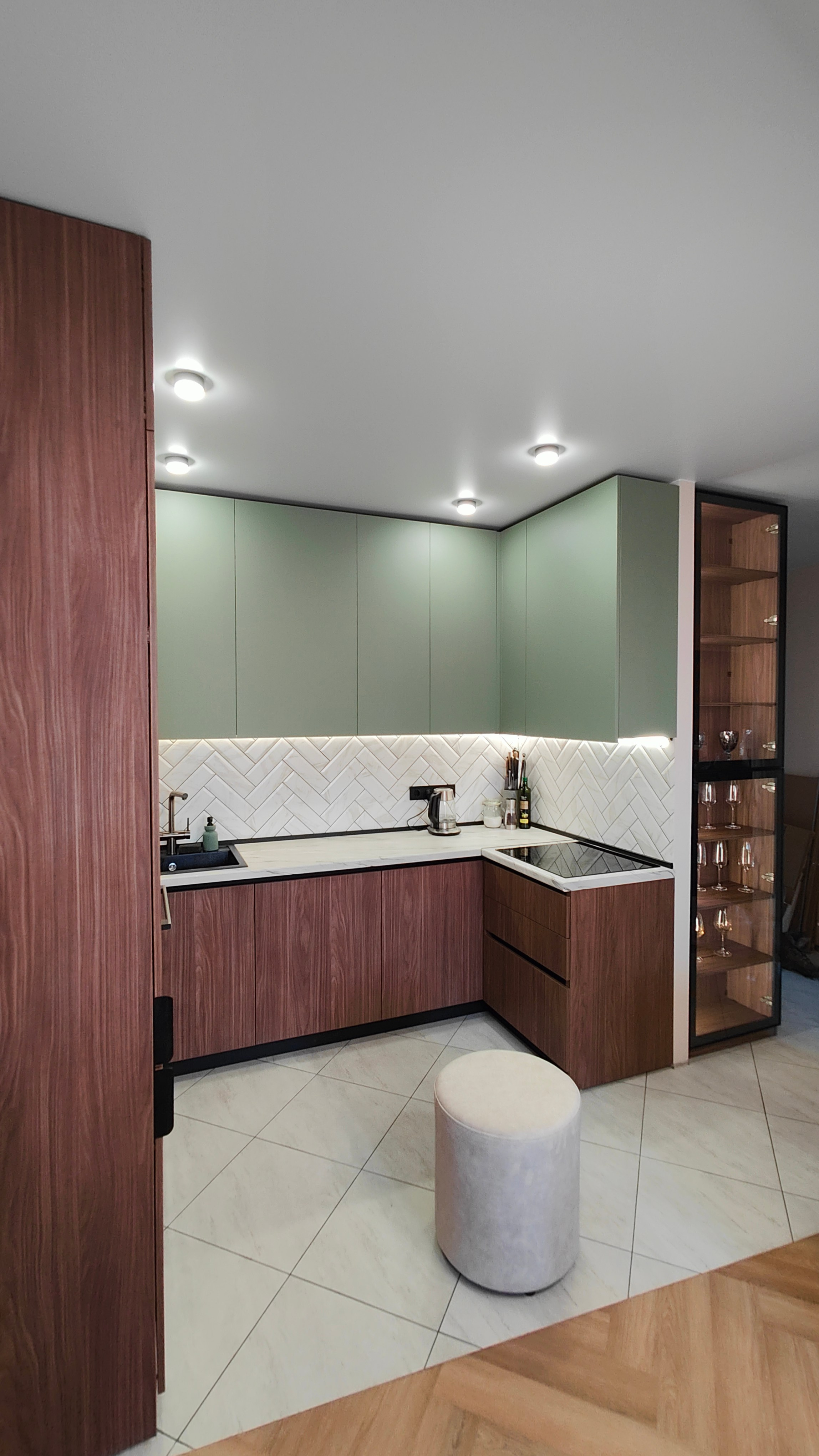 ЖК МЫЛЗАВОД ул. Семьи шамшиных 93. Мебельное ателье РАУМАН