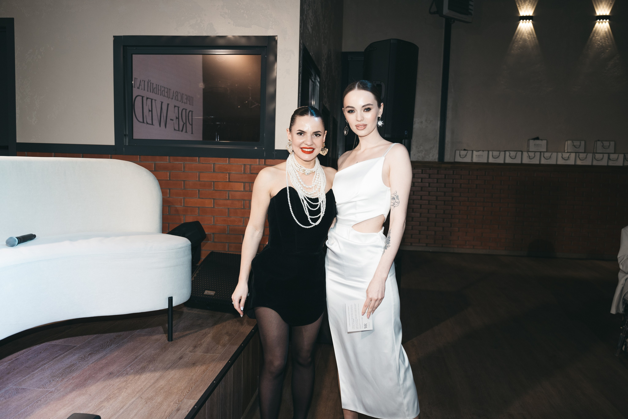 WhiteRoom Pre-wedding. Репортажный и свадебный фотограф в Сургуте