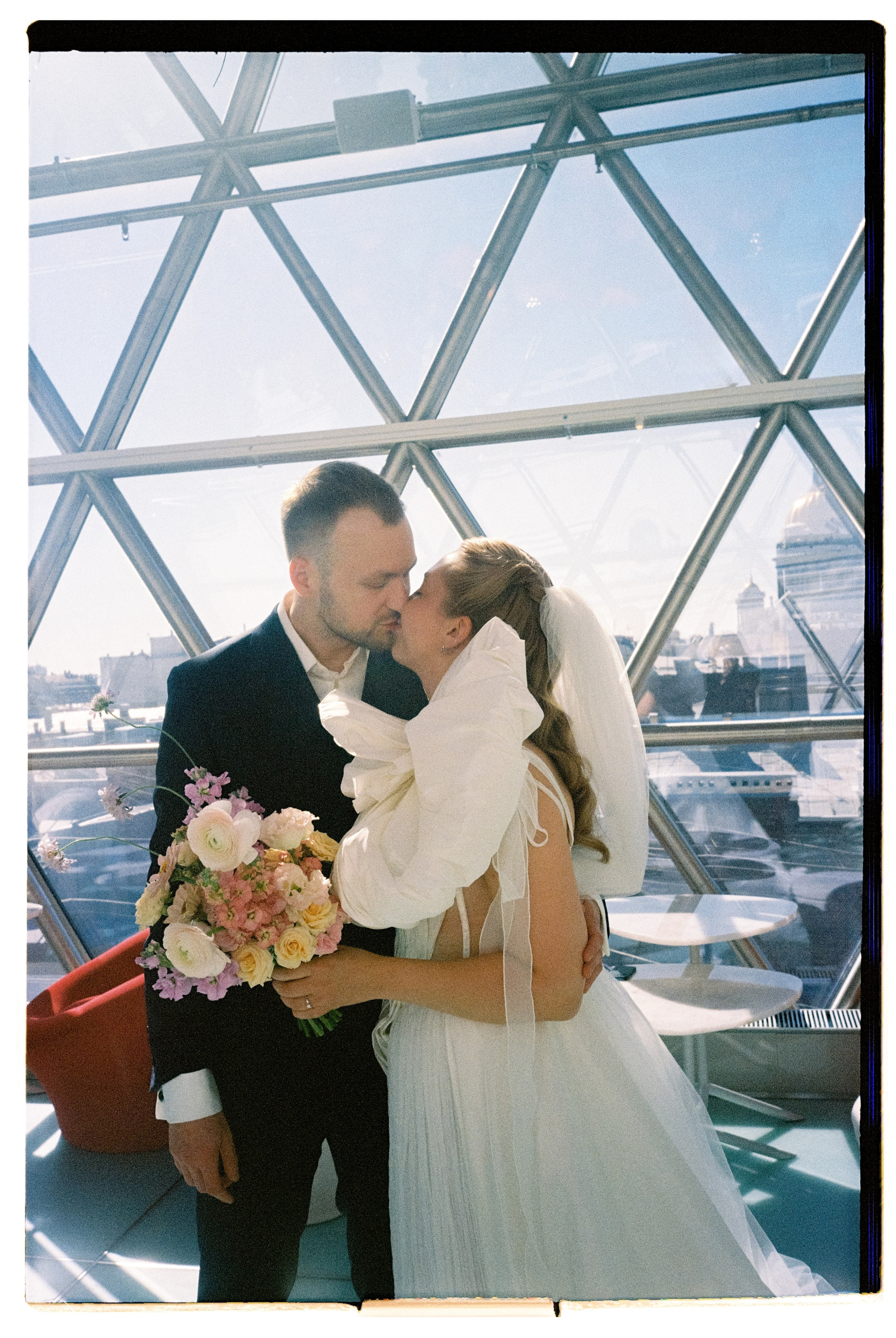 12 лап и 4 сердца. Сентиментальная свадебная фотография