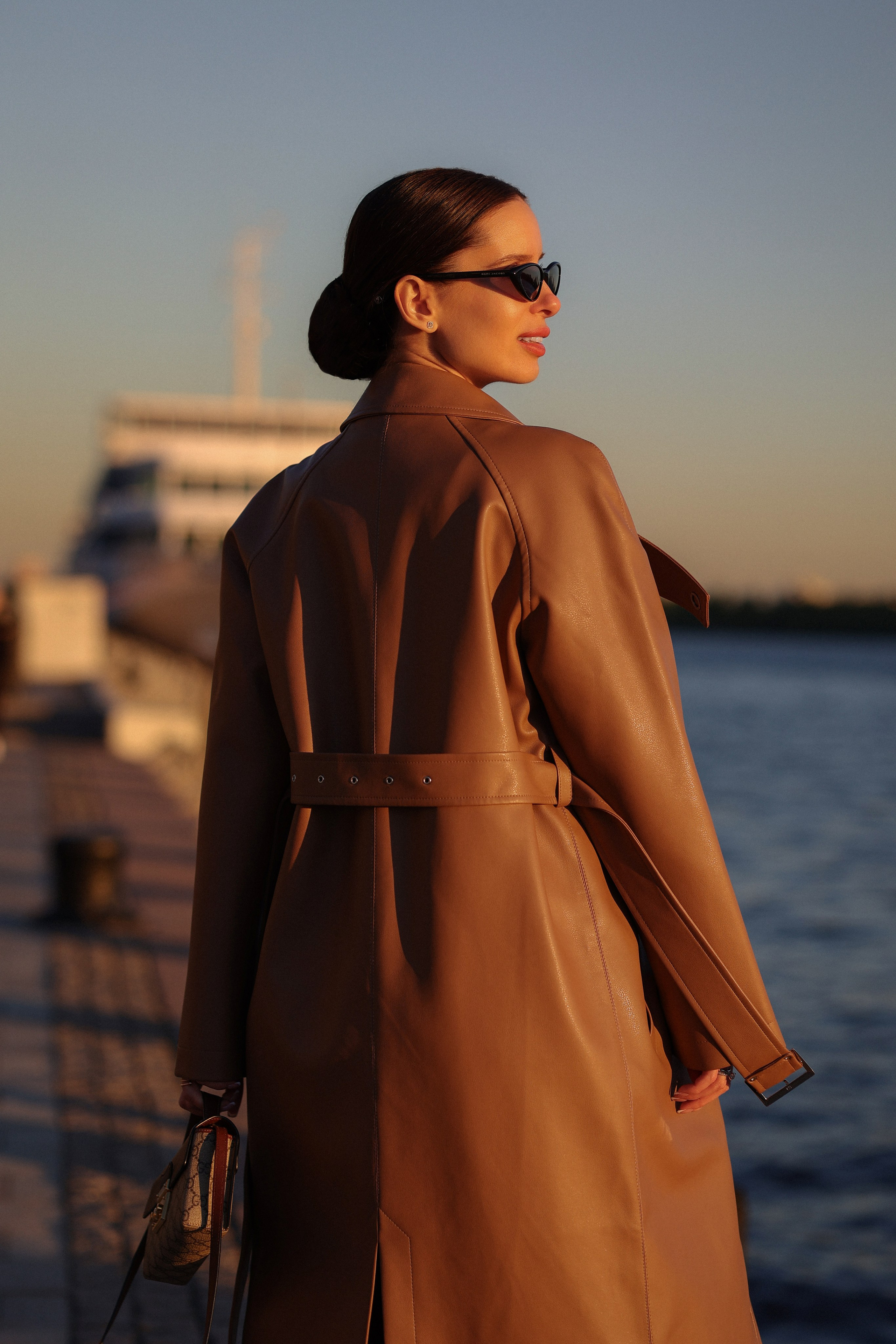 Северный речной вокзал. Юрий Белозёров фотограф