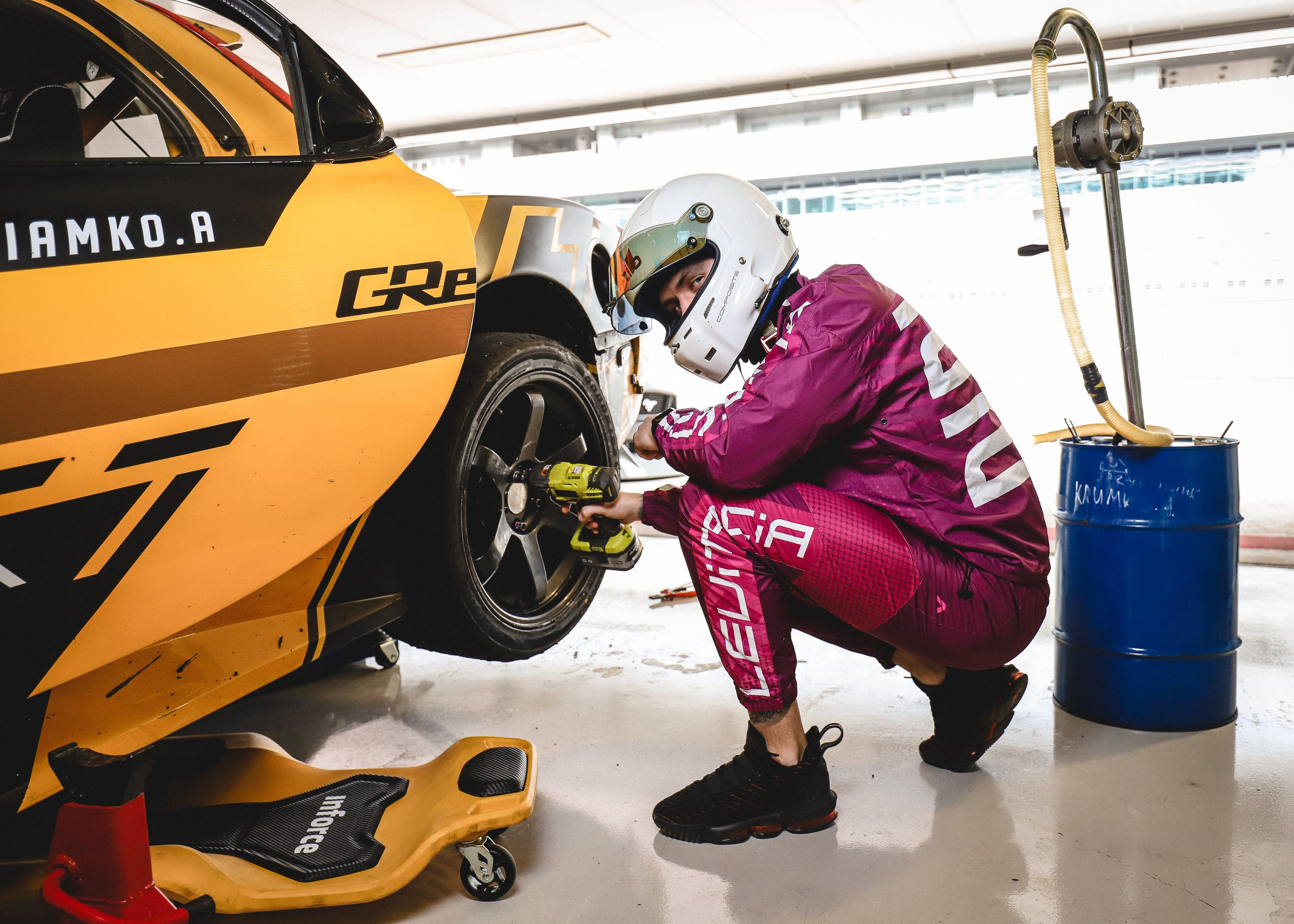 Лукбук бренда Levitacia. Репортажный и fashion фотограф в Москве Сергей Бардин