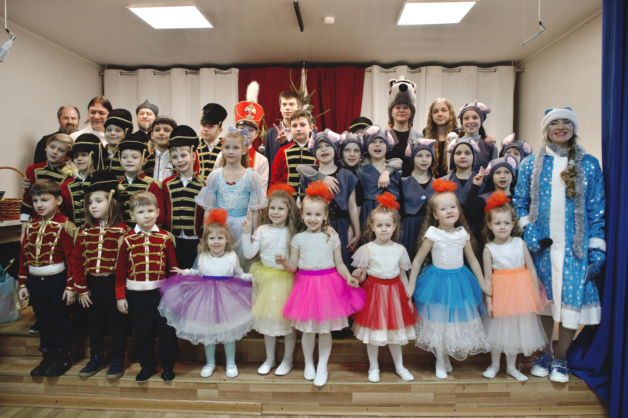 Разные выступления. Школьные выпускные альбомы в Москве Марина Николаева