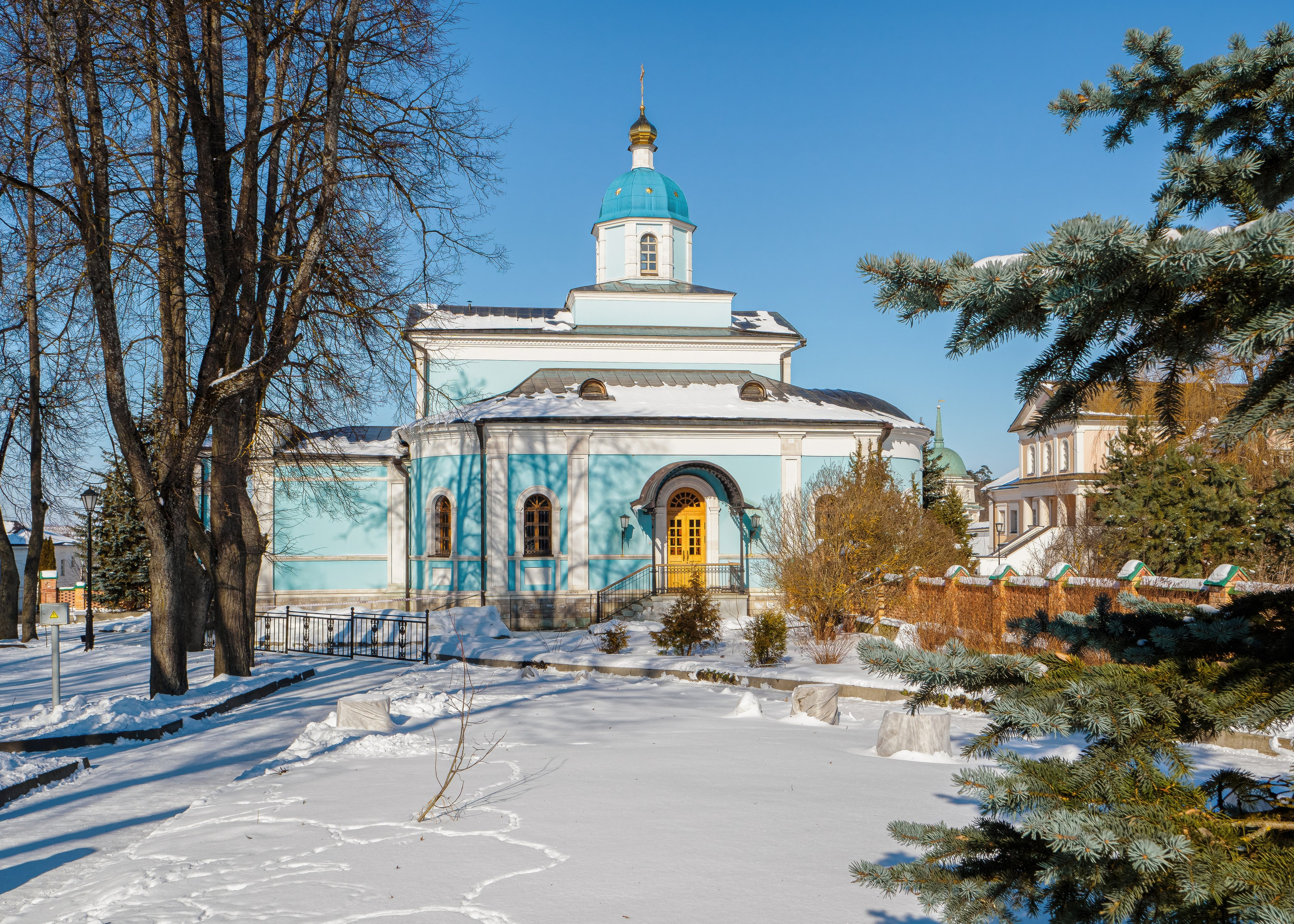 Оптина пустынь. Зима 2023 года. Фотограф Никифоров-Гордеев Сергей. Москва и МО