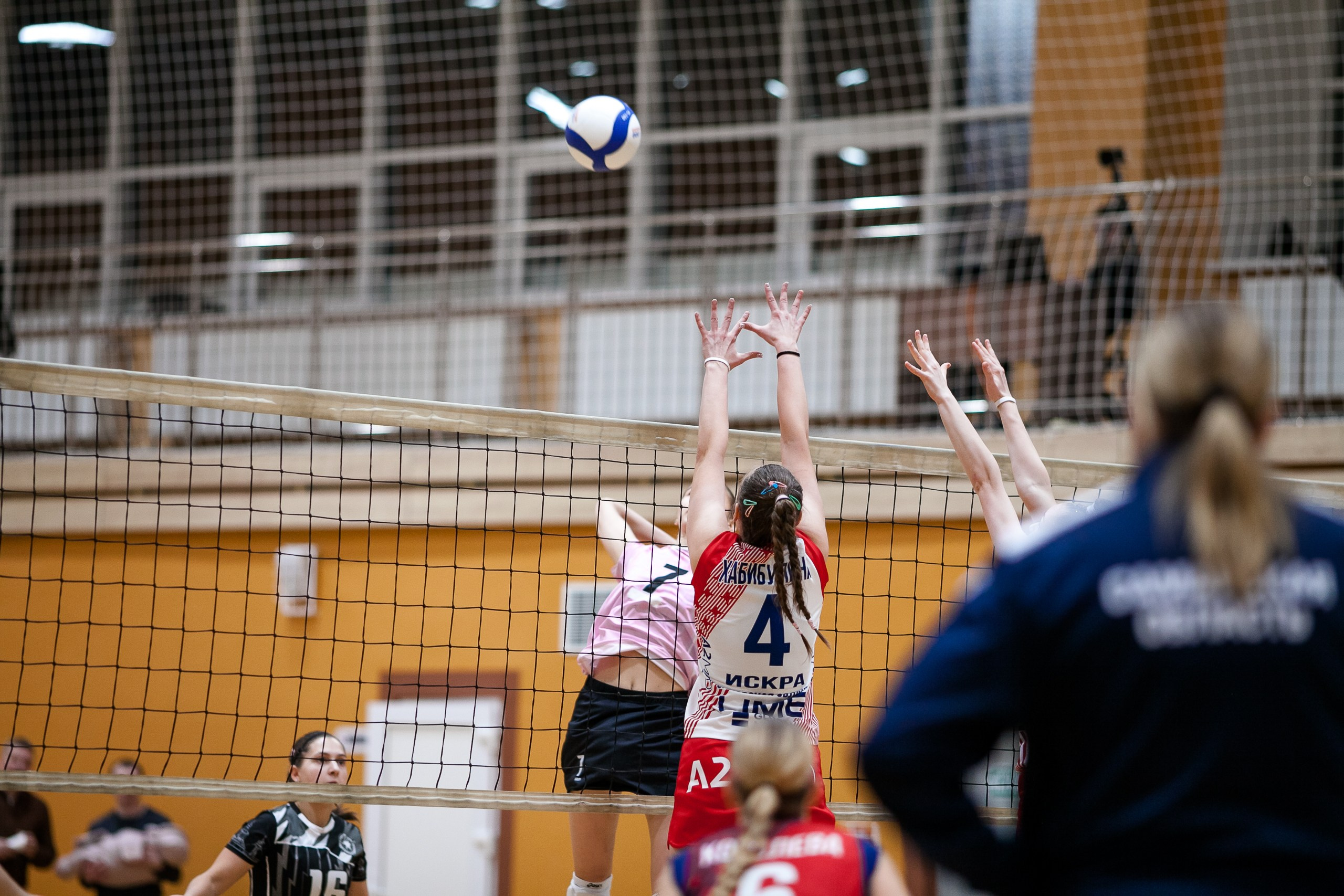 СШ11 — Искра / 1 игра. Фотография