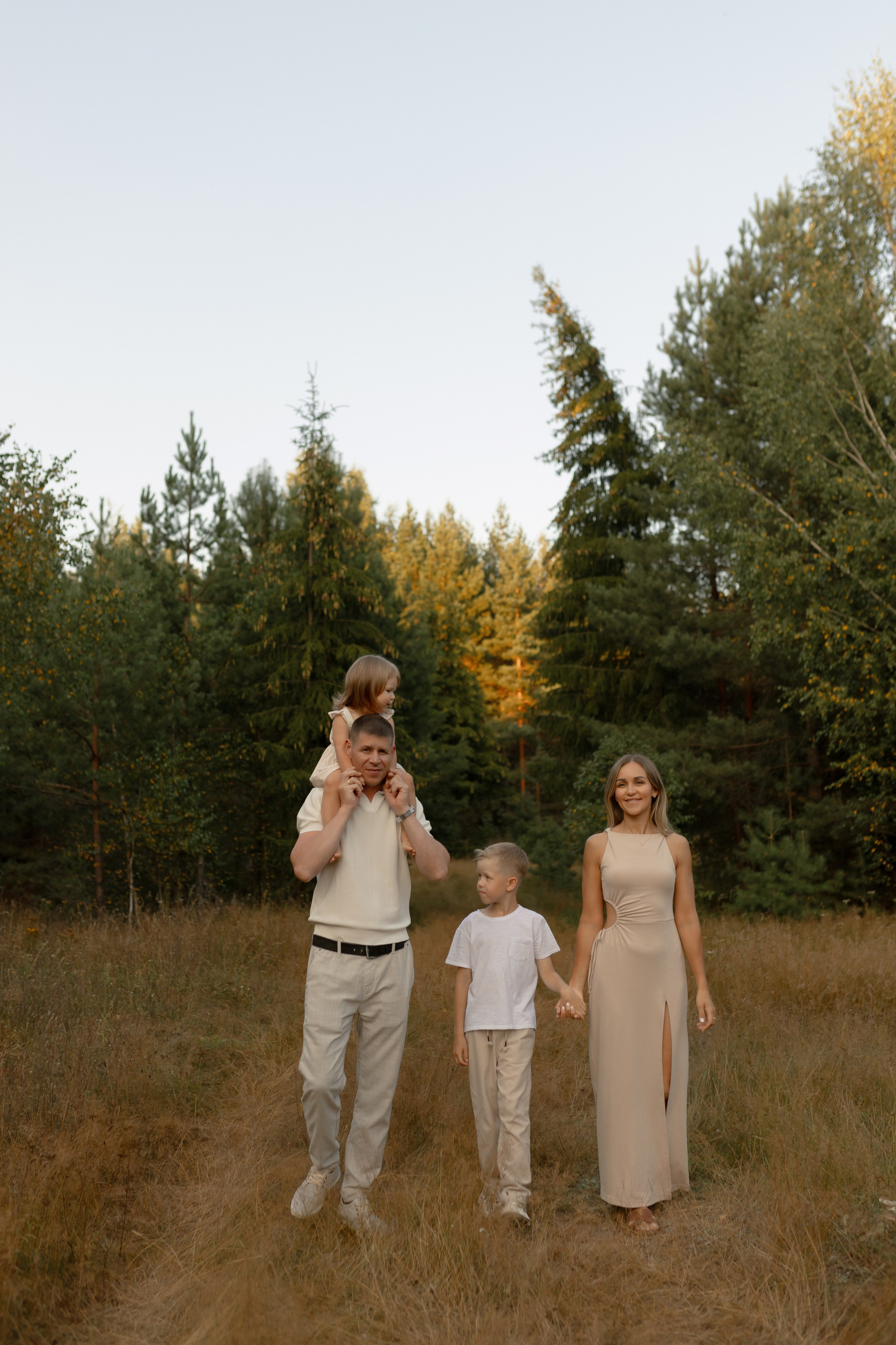 Алексей, Мария, Ваня и Варя. Фотограф Татьяна Семенова