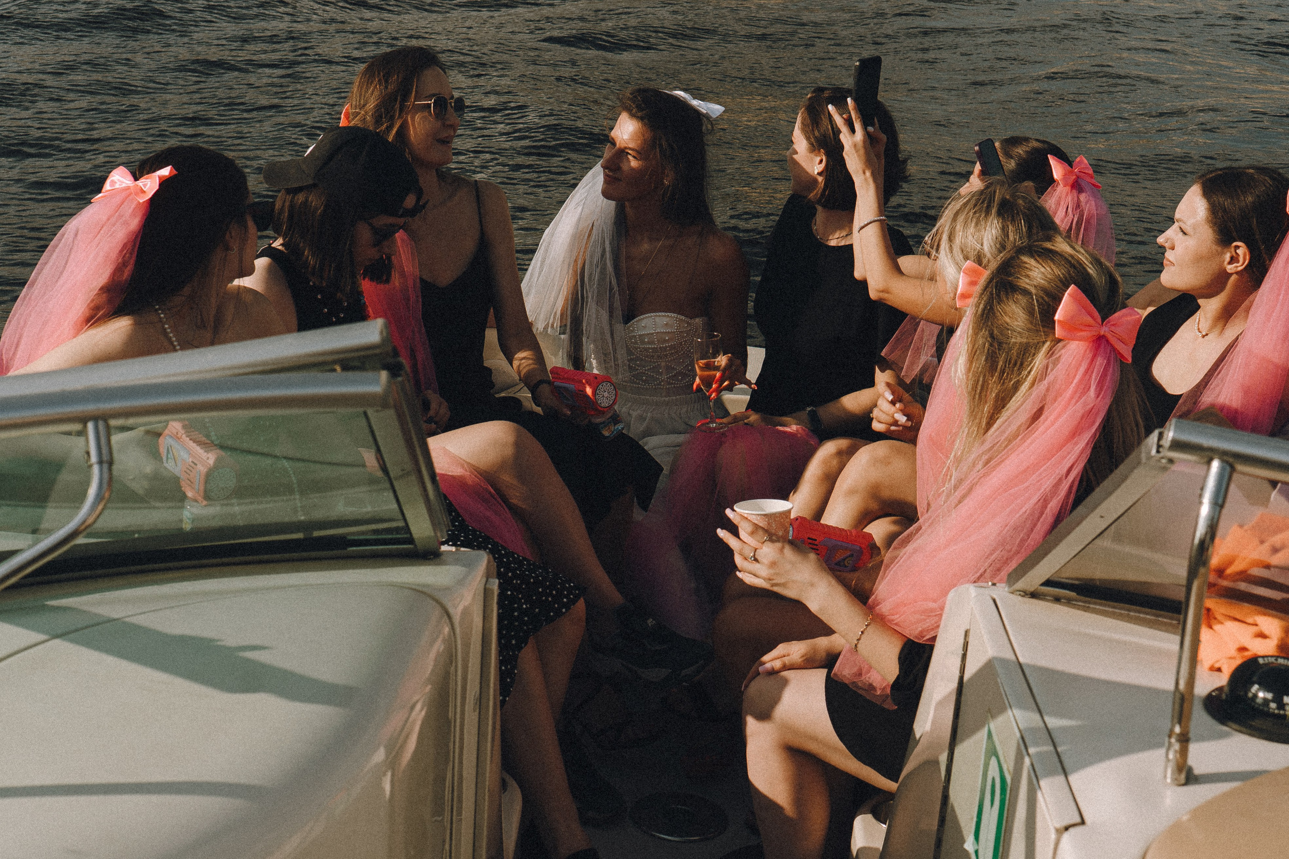 ДЕВИЧНИК НА КАТЕРЕ. Профессиональный фотограф, Санкт-Петербург — Виктория Богомолова