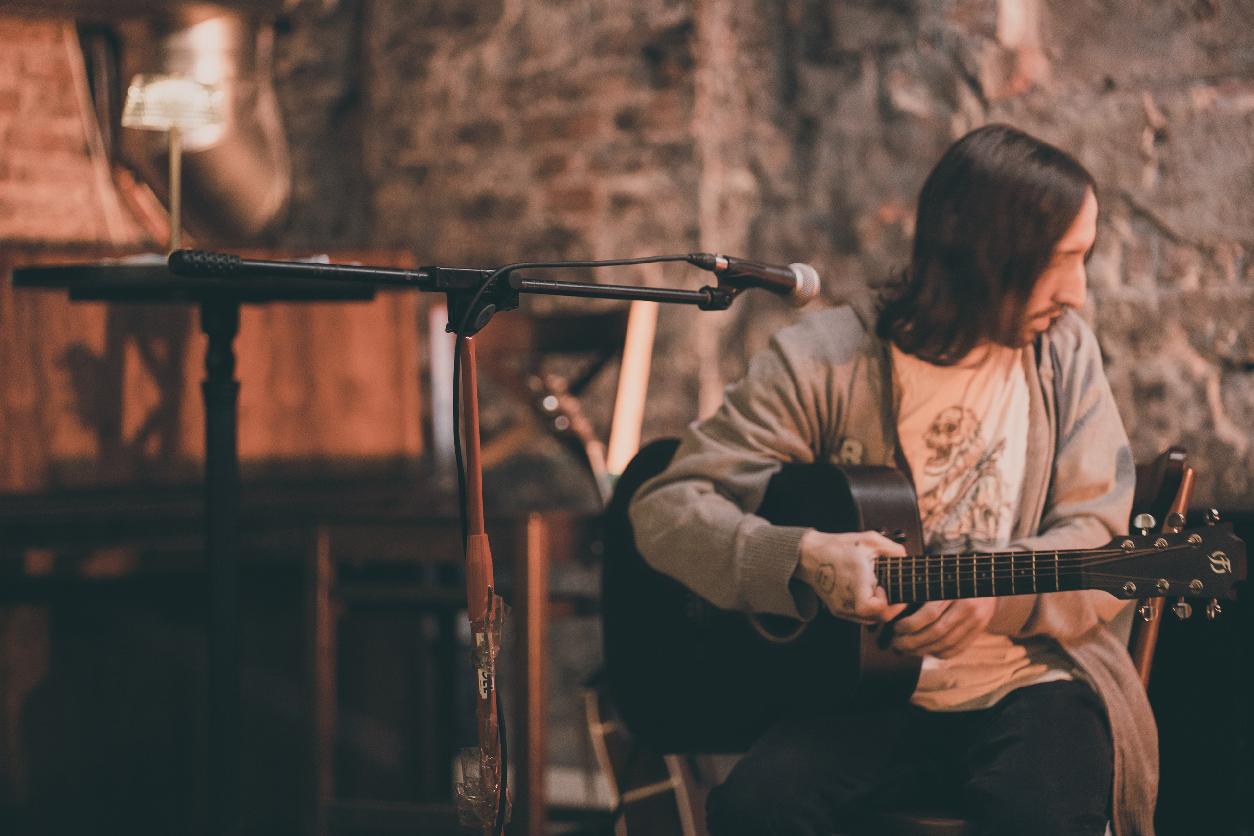 Презентация поэтического сборника. Творческие фотосессии в Москве. Фотоальбом лидера группы ЯЛО