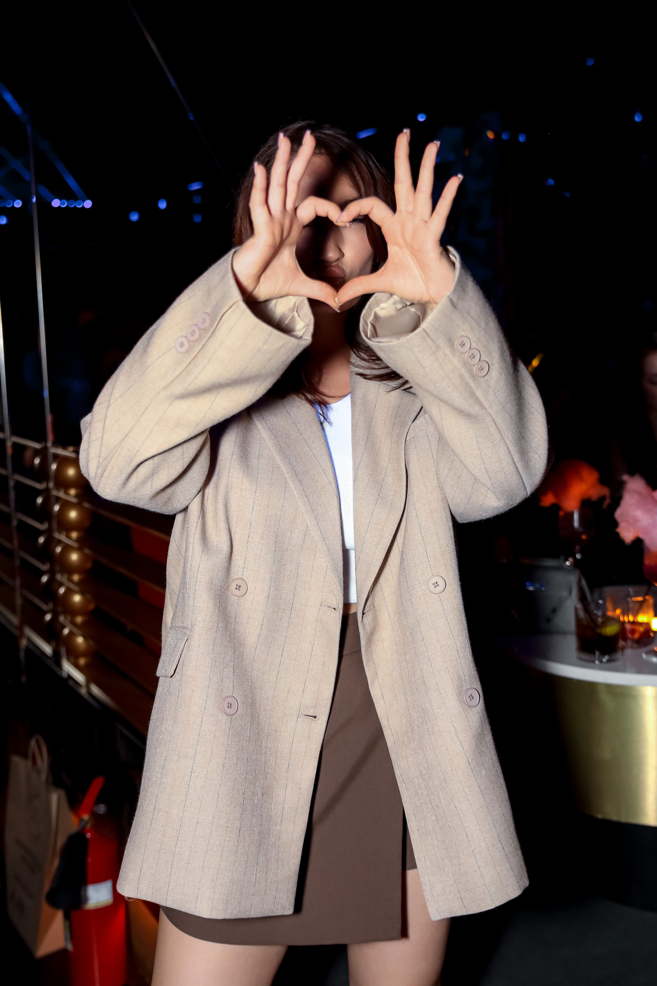 LA night & Fiji wave. 2000’s