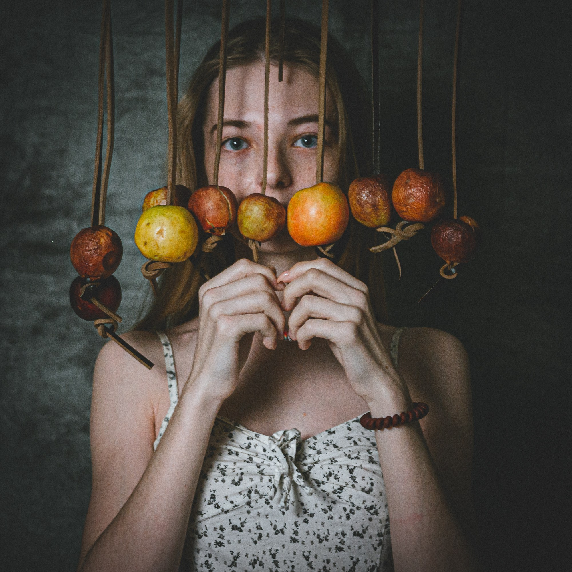 Настя. Домашняя студия. RawCat. Портретная фотография Екатеринбург