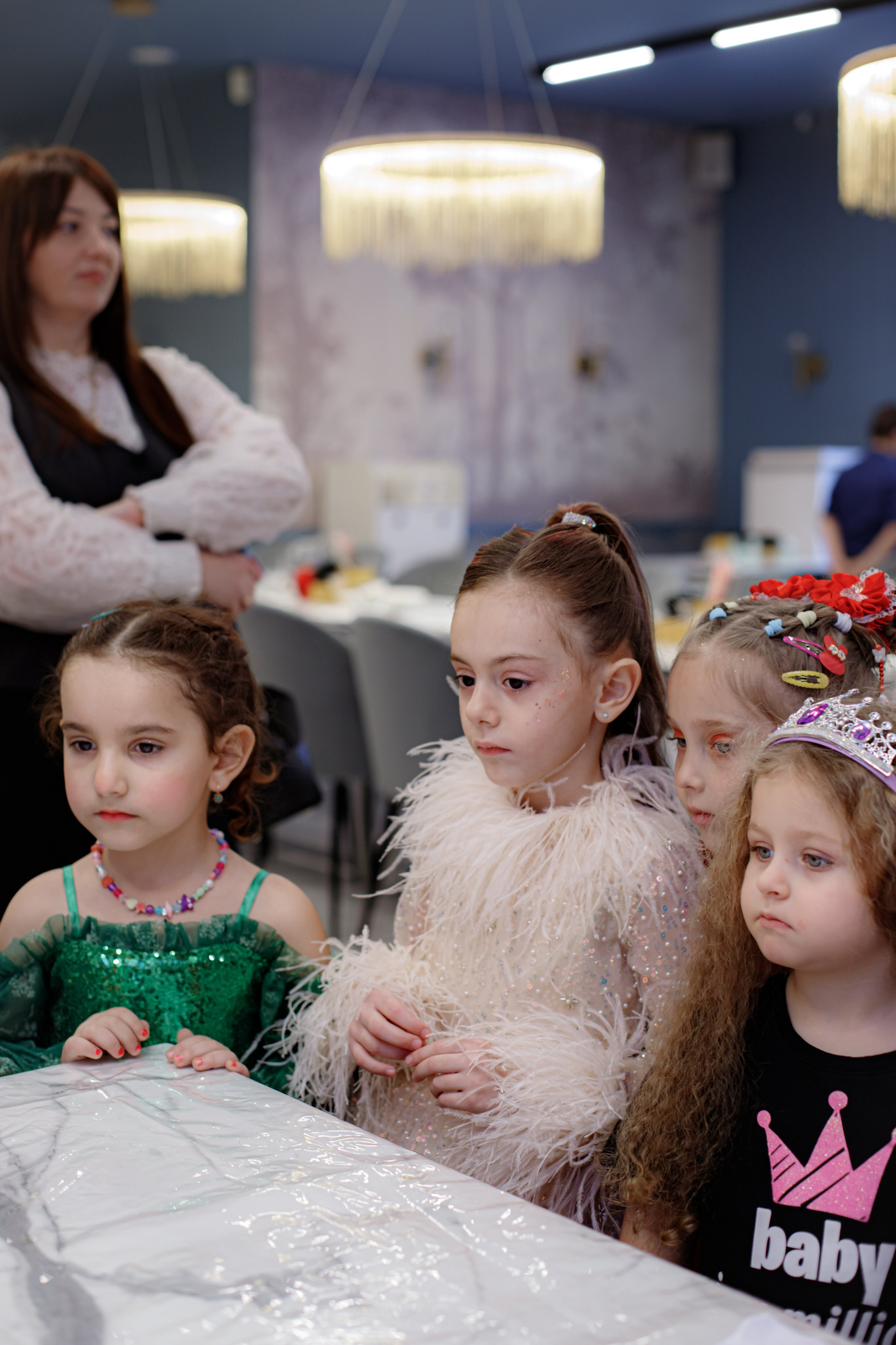 ASIA'S BIRTHDAY PARTY. Photokarish