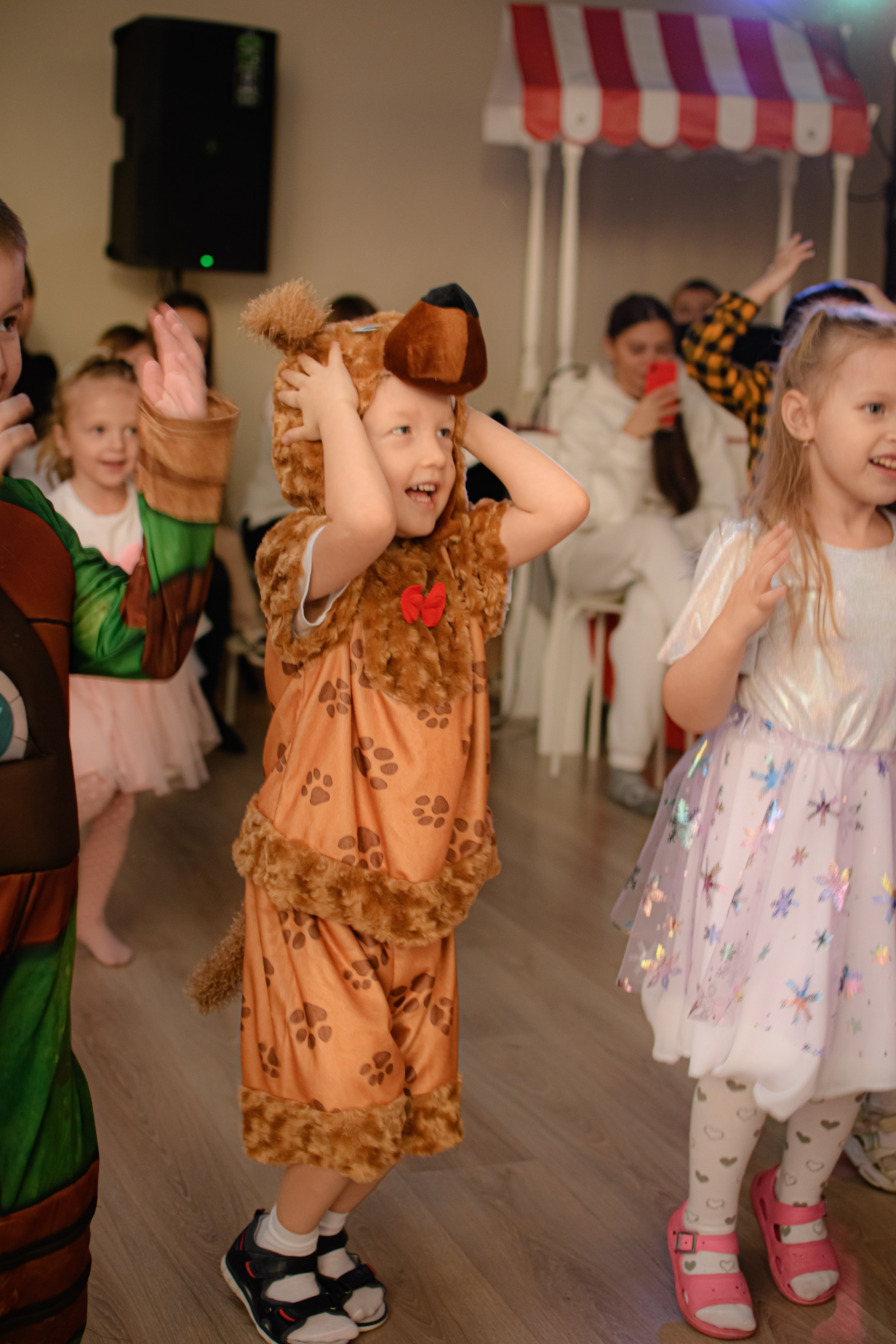 HAPPY NEW YEAR. Photokarish