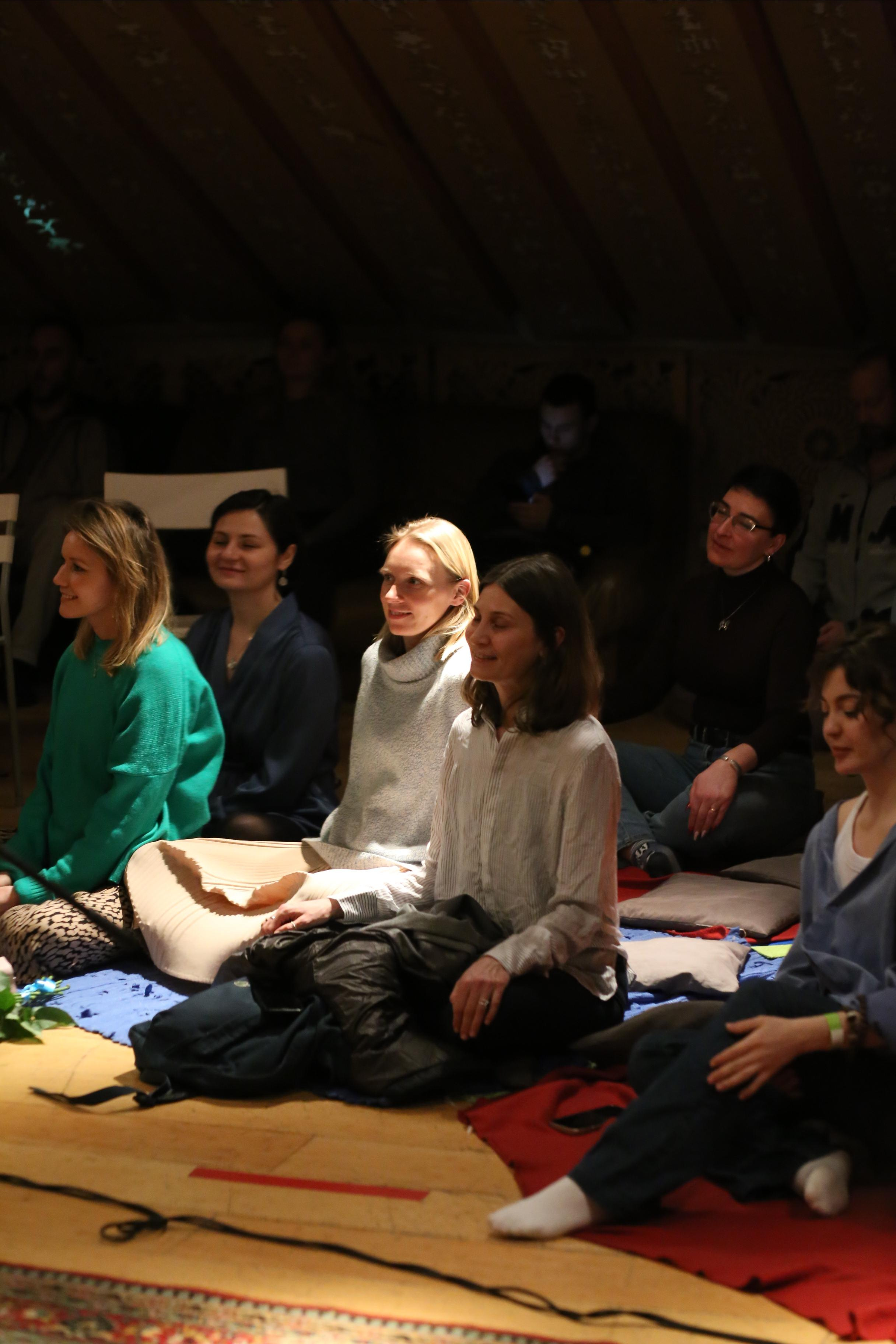 Музыкальный вечер исполнителя. Женский фотограф в Москве Екатерина Борисова Туры для женщин