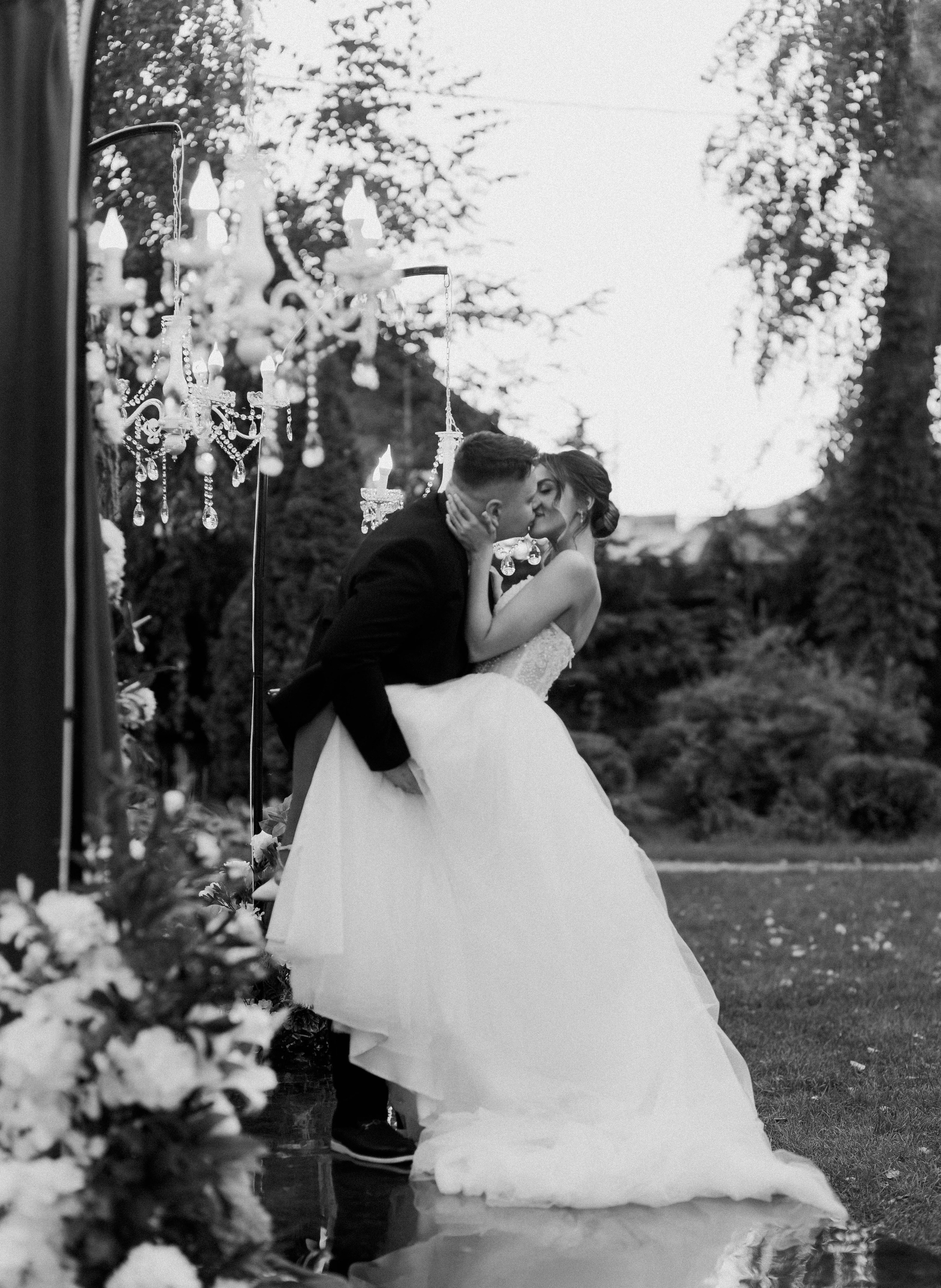 Свадебная история. Лесной Виладж. Свадебный и семейный фотограф Рассказова Виктория