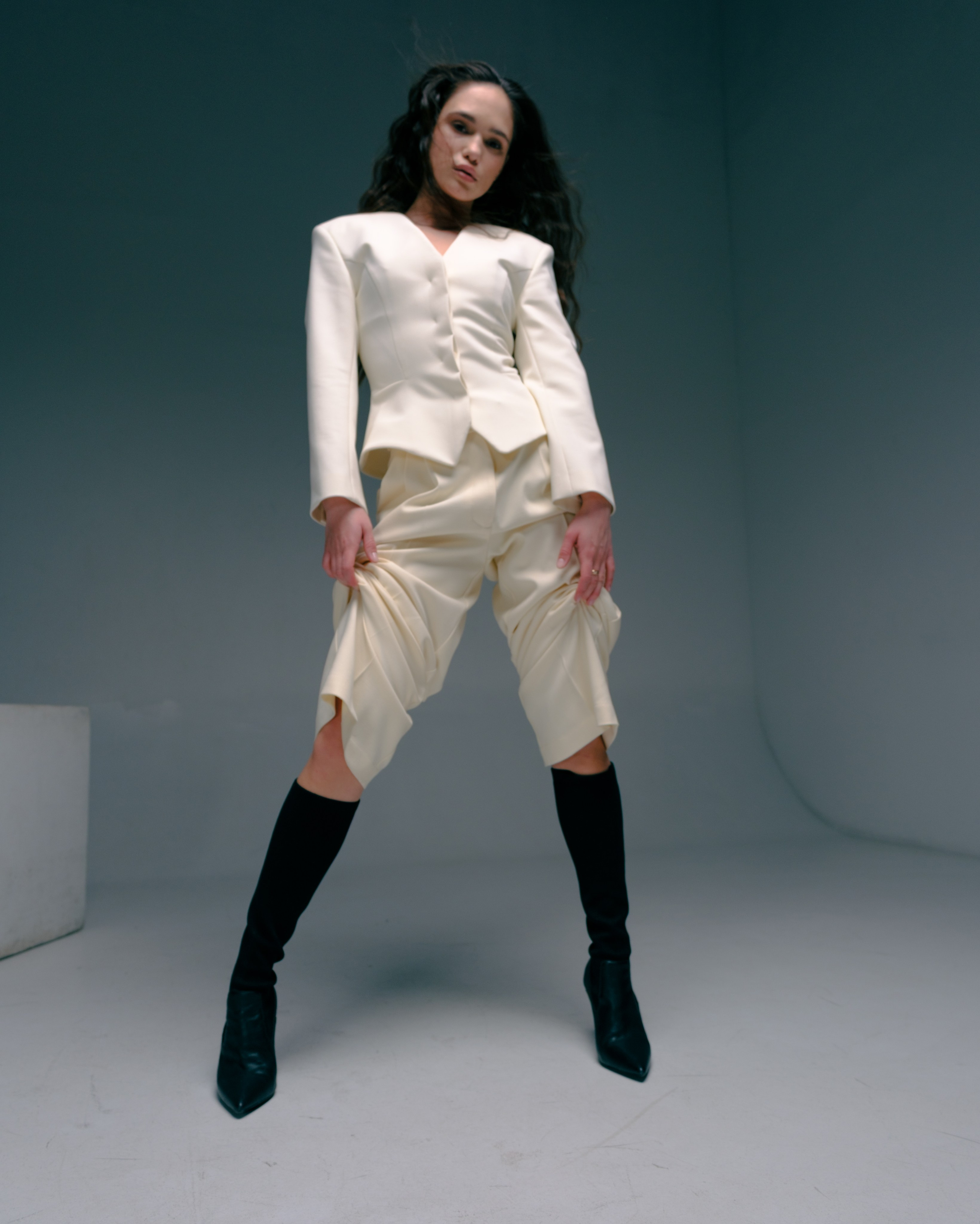 Фотосъемка в студии в стиле Вог. Фотограф и художник в Москве Евгения Нюнина