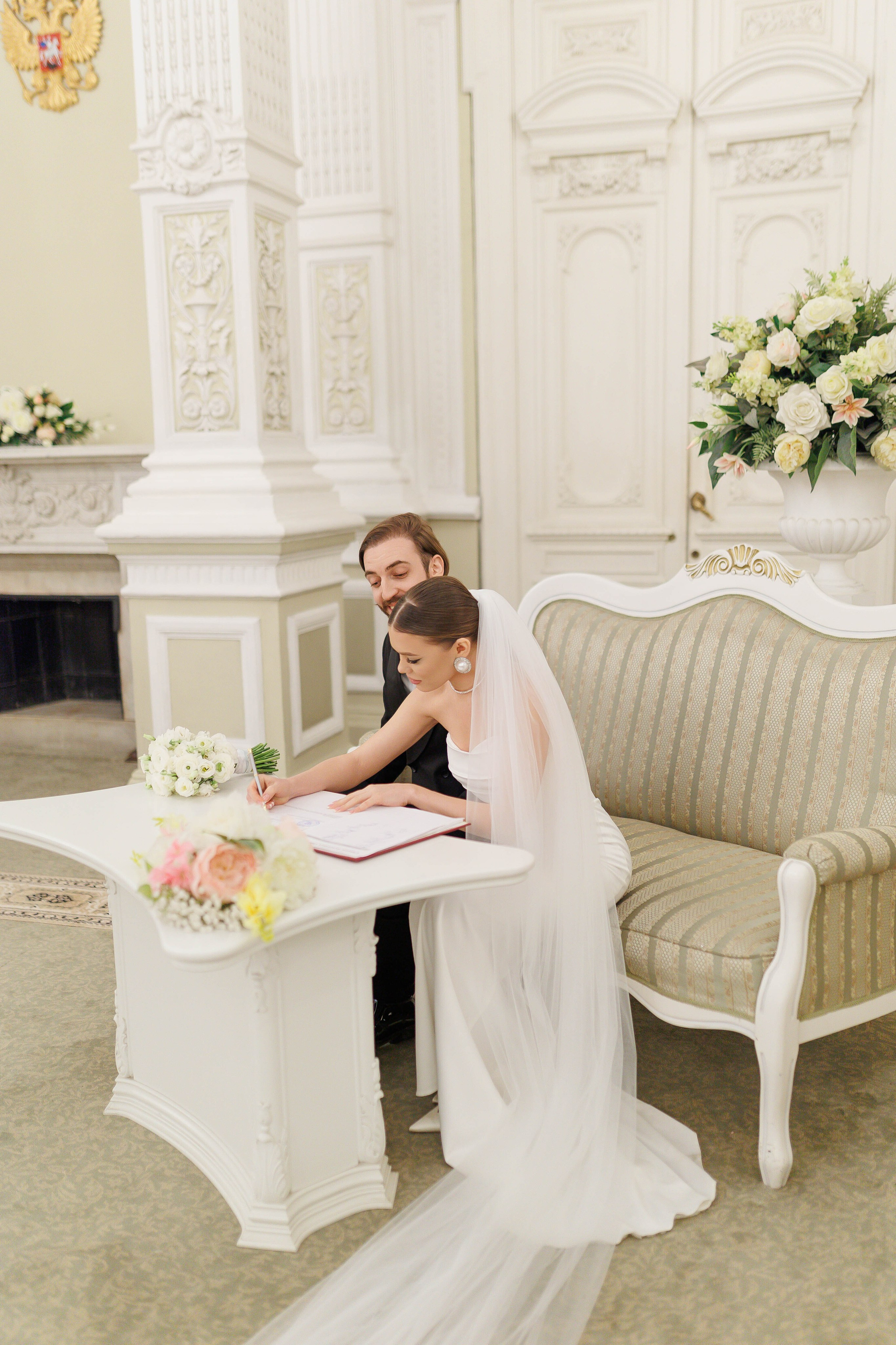 ···. Свадебный фотограф в Санкт-Петербурге Александра Чукавина
