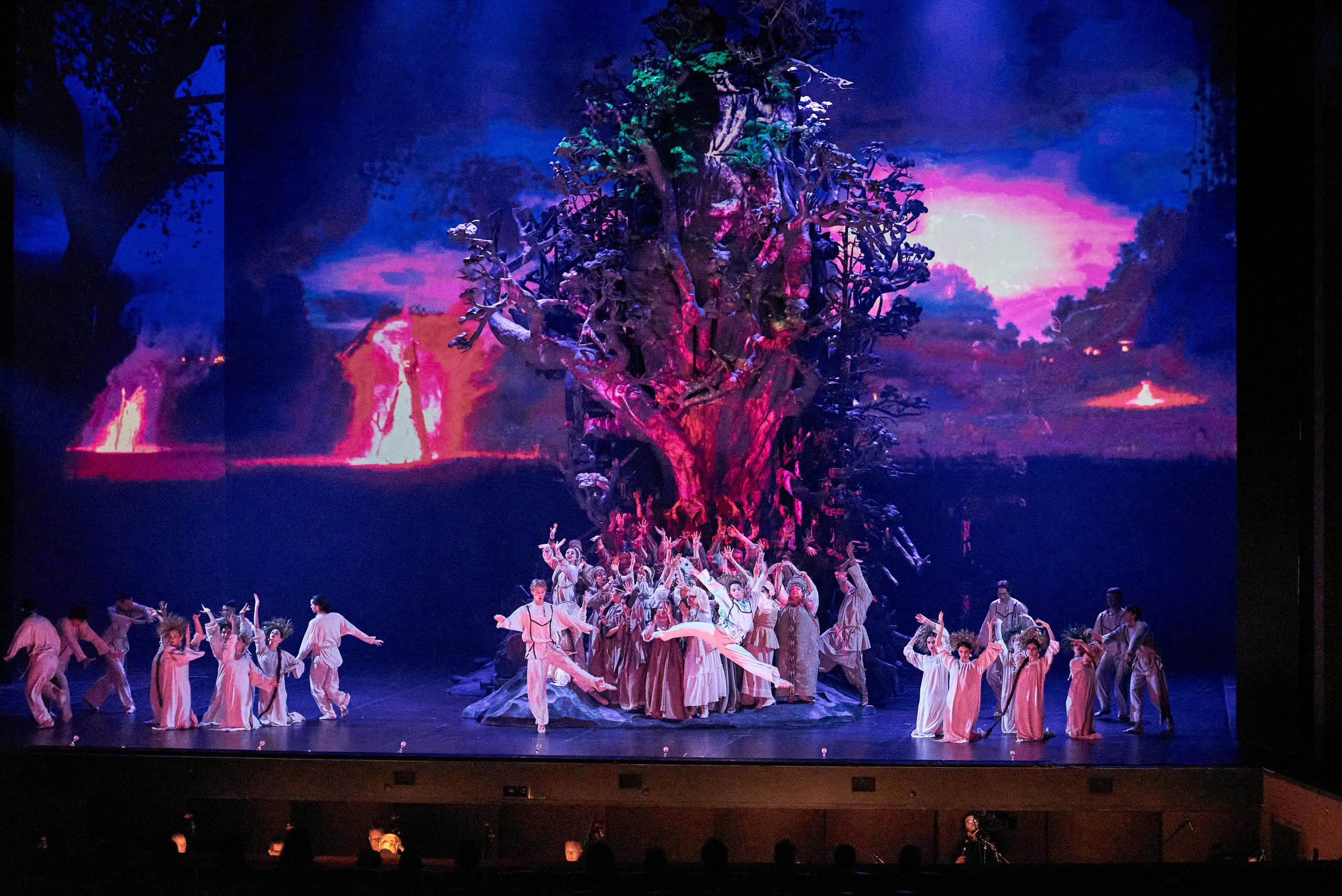 Как зазвучала «Мандрагора»: Чайковский, Дранга и нейросети на сцене Мариинки. Иван Ступа, репортажный фотограф в Санкт-Петербурге и Ленинградской области