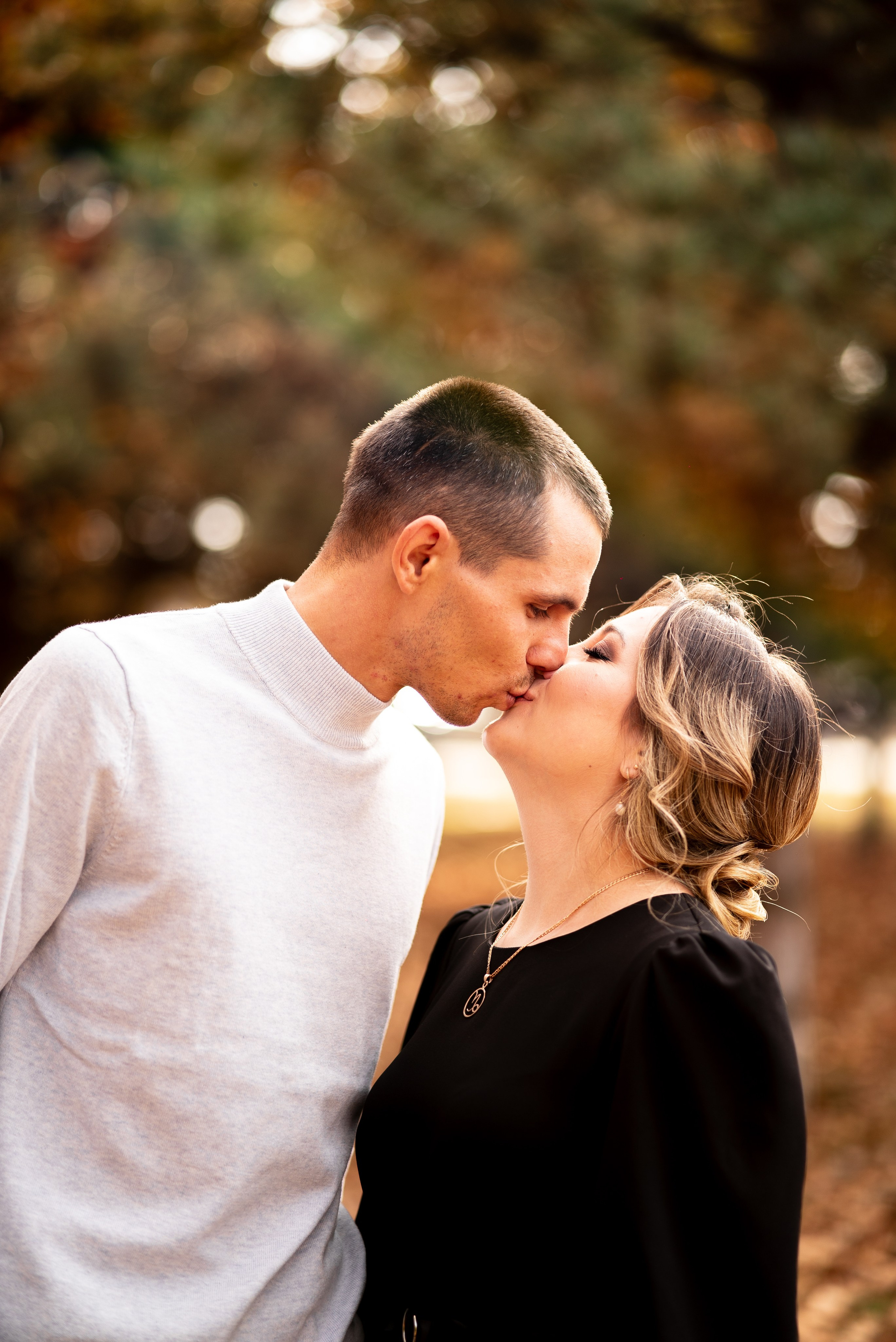 Фото и видео съемка лав стори (Love Story) в Краснодаре недорого. Шедевры для Вас! Фотограф и Видеограф в Краснодаре Пахиев Руслан