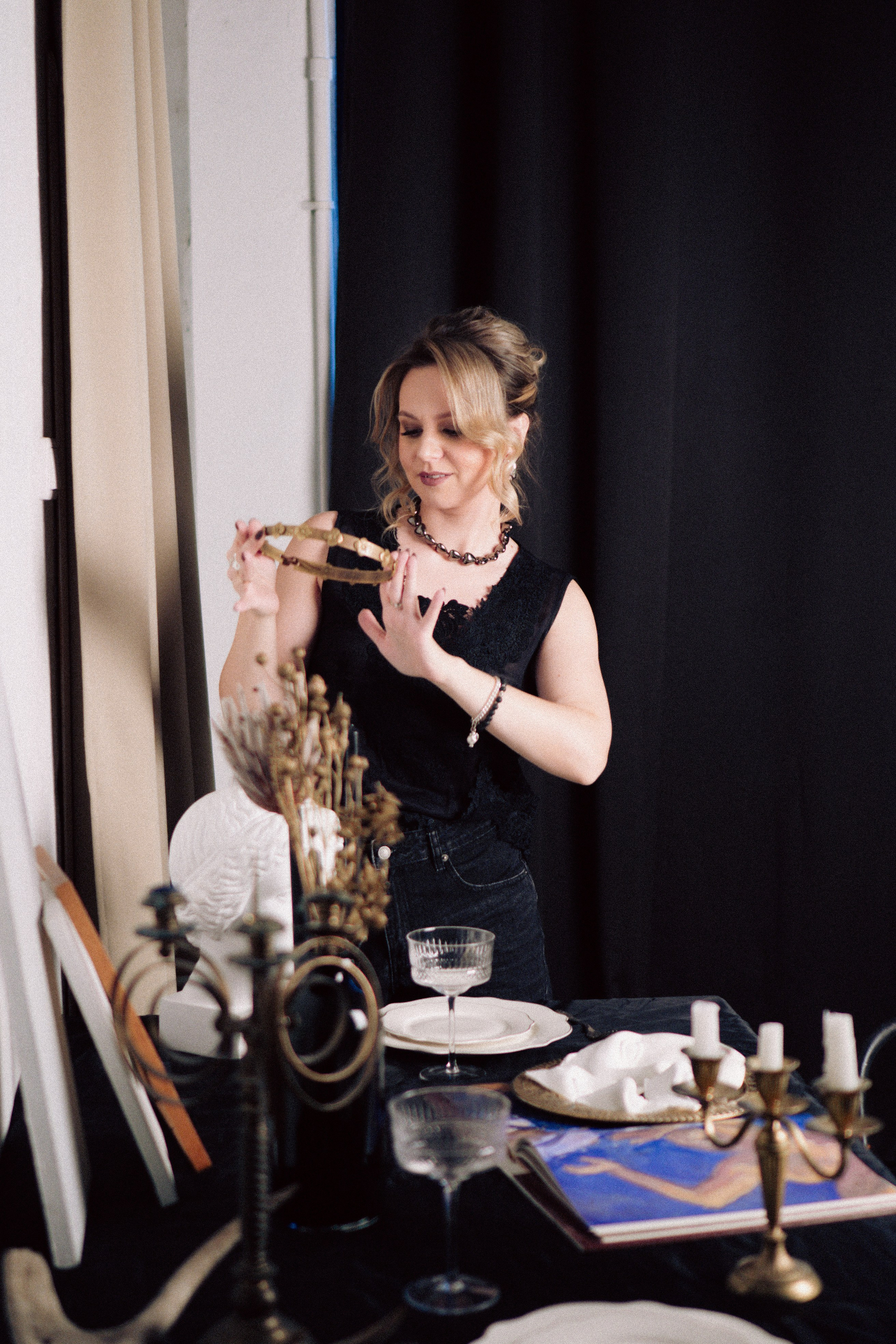 НОВОГОДНЯЯ ФОТОСЕСИИЯ В СТУДИИ ДЛЯ ДЕВУШКИ И ПРОГУЛКА ПО ЧЕРНЫШЕВСКОЙ. Профессиональный фотограф, Санкт-Петербург — Виктория Богомолова