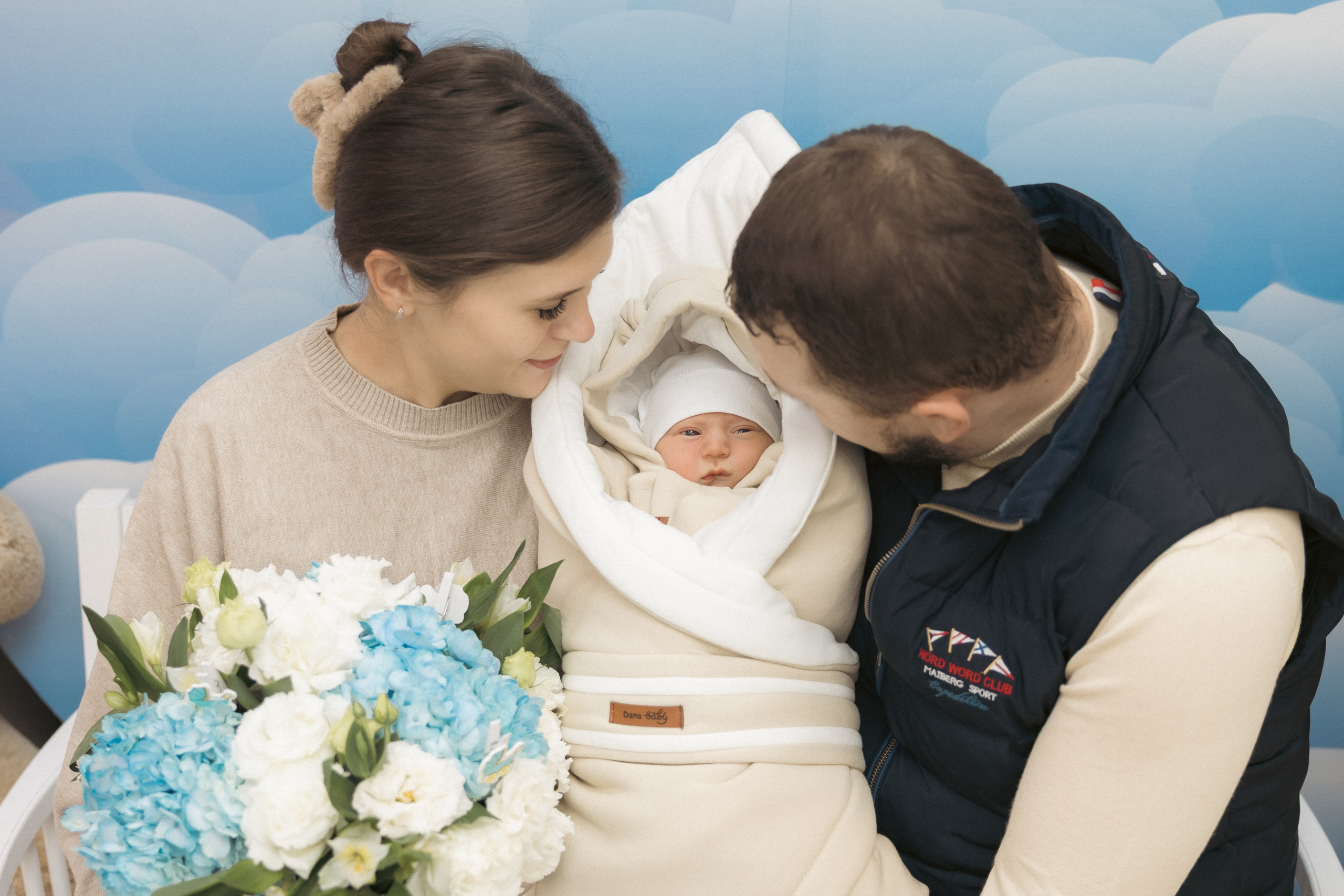 Рождение и выписка Миши. Клинический госпиталь MD GROUP на Севастопольском проспекте. Фотограф на роды в Москве. Фото и видео родов. Фотопроект «Продолжение рода»