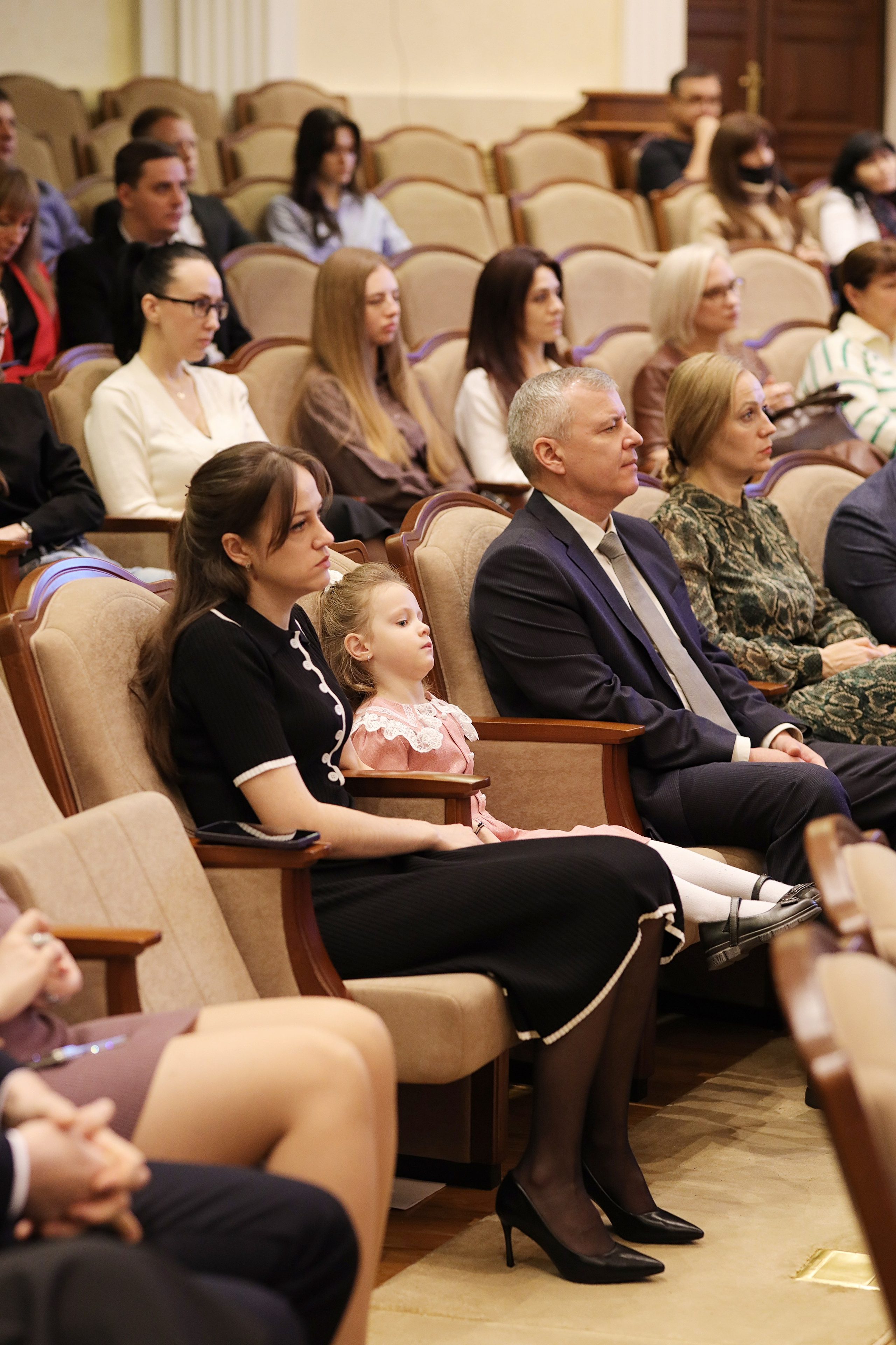 Лучший МФЦ. Портретный, семейный и репортажный фотограф в Ставрополе Ульяна Доценко