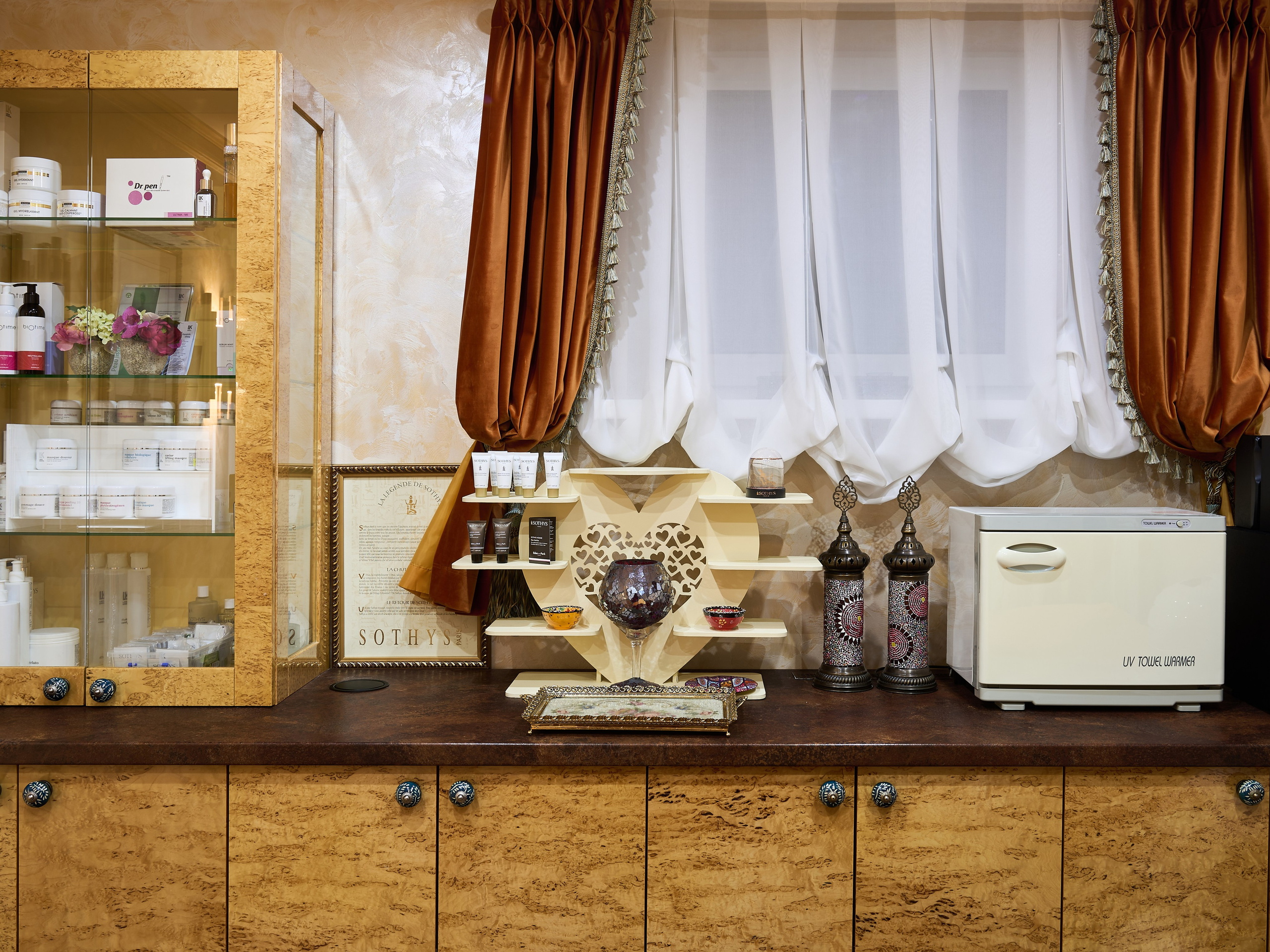 Салон красоты (Эмира). Автомобильный и интерьерный фотограф в Минске Александр Тагаев