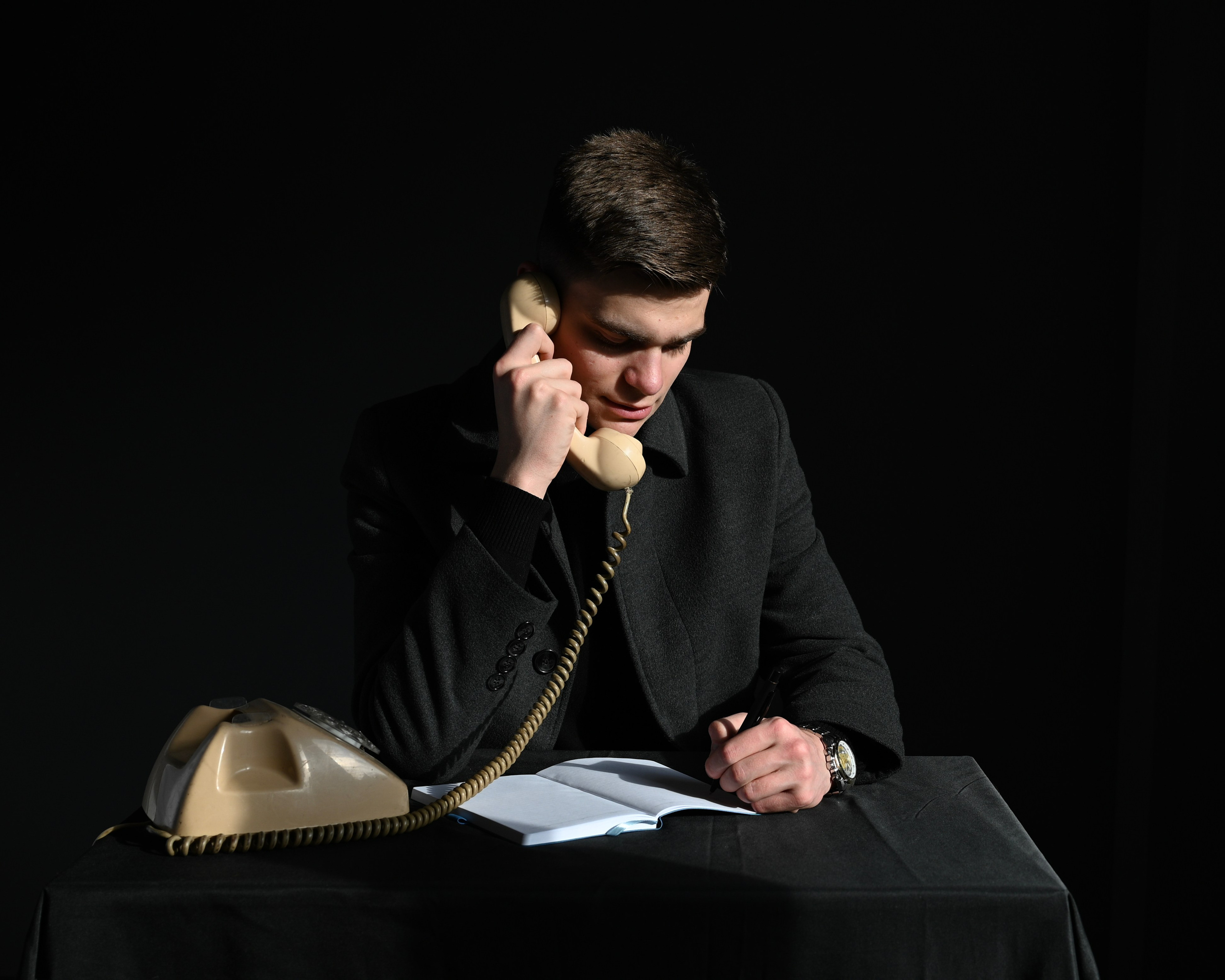 С ним я училась видеть свет  и тень на лице, выражение, которое длится секунду.