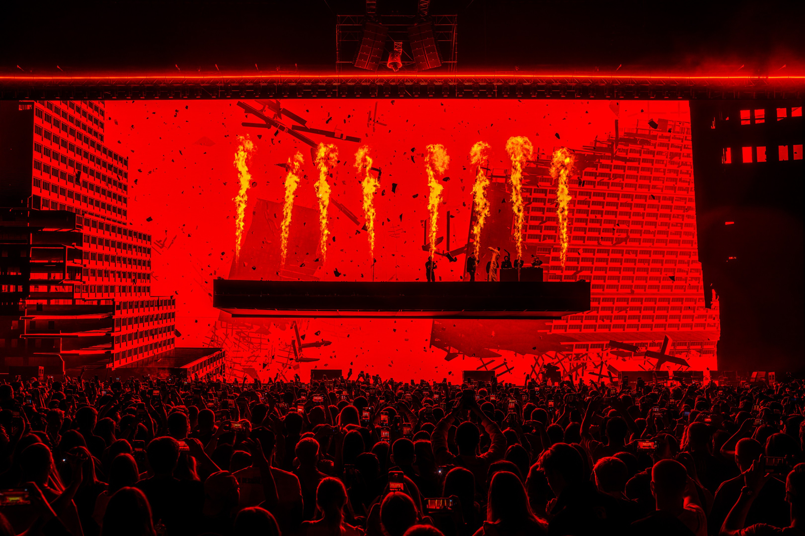 MACAN / МОСКВА / 2024. OOPS