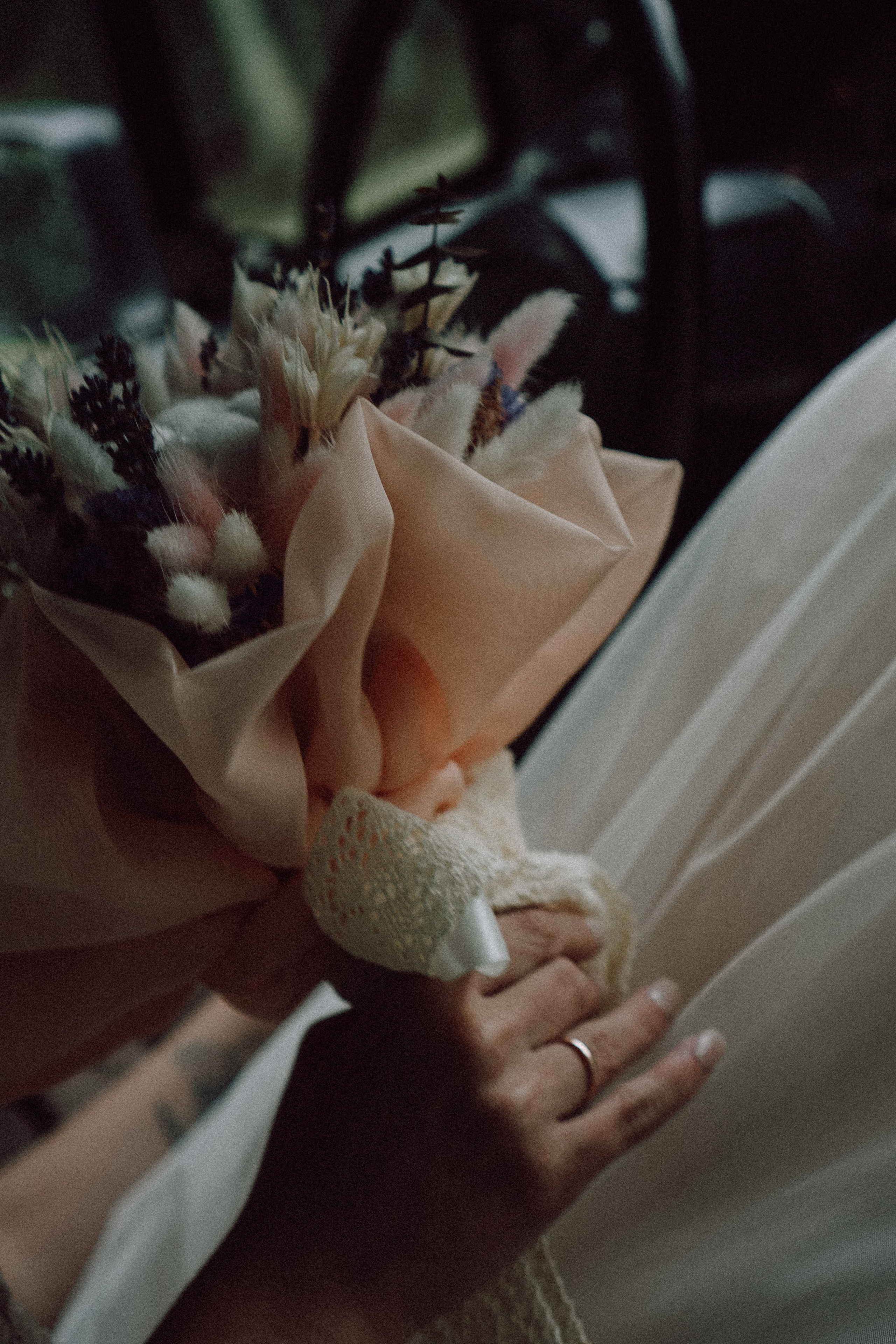 СВАДЕБНАЯ ФОТОСЕССИИЯ ПАРЫ В ГОРОДЕ ПРИОЗЕРСК В СОСНОВОМ ЛЕСУ И С ПИКАПОМ. Профессиональный фотограф, Санкт-Петербург — Виктория Богомолова