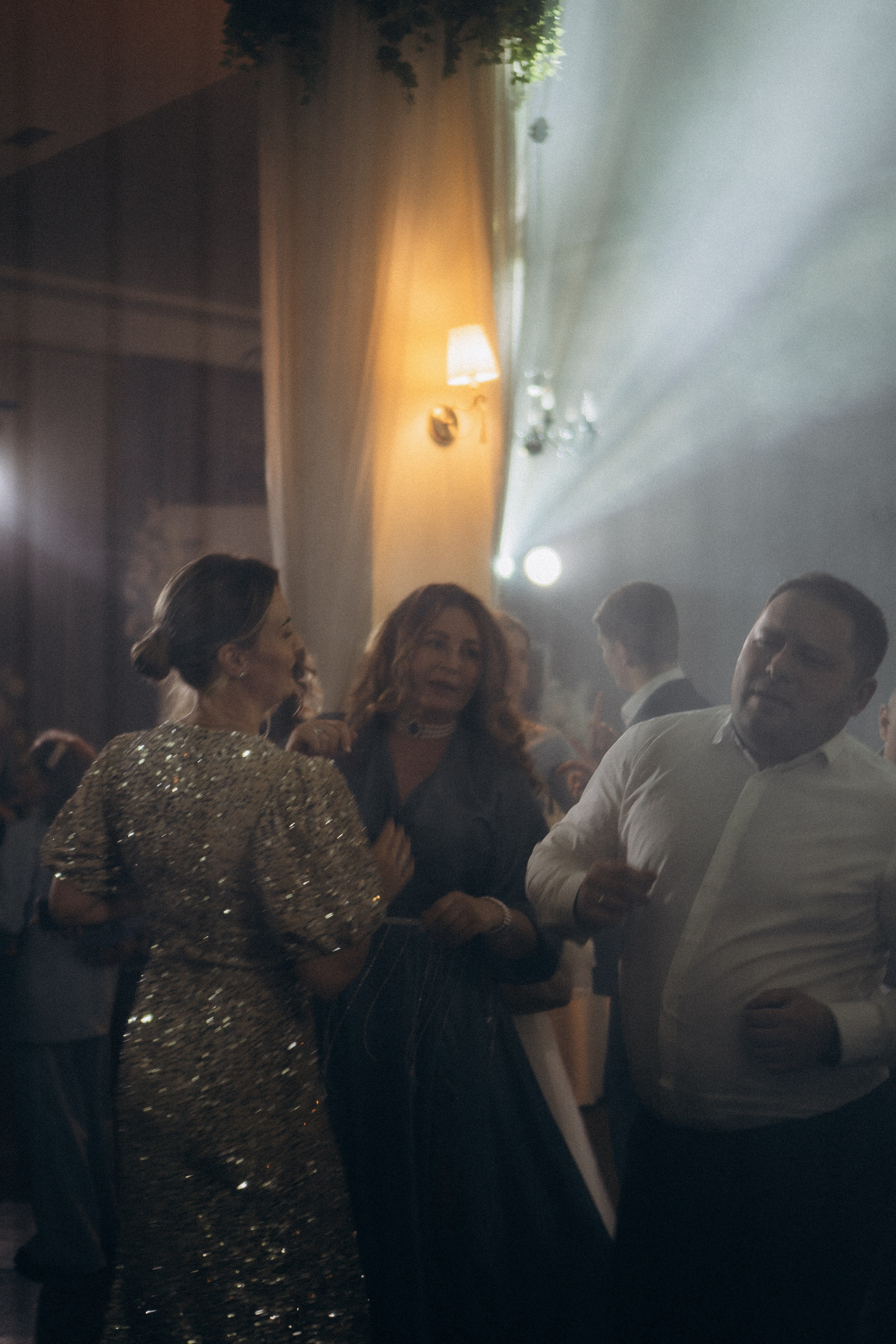 СЬЕМКА СВАДЕБНОГО БАНКЕТА (СНЯТО В СИБИРЕ В НИЖНЕВАРТОВСКЕ). Профессиональный фотограф, Санкт-Петербург — Виктория Богомолова