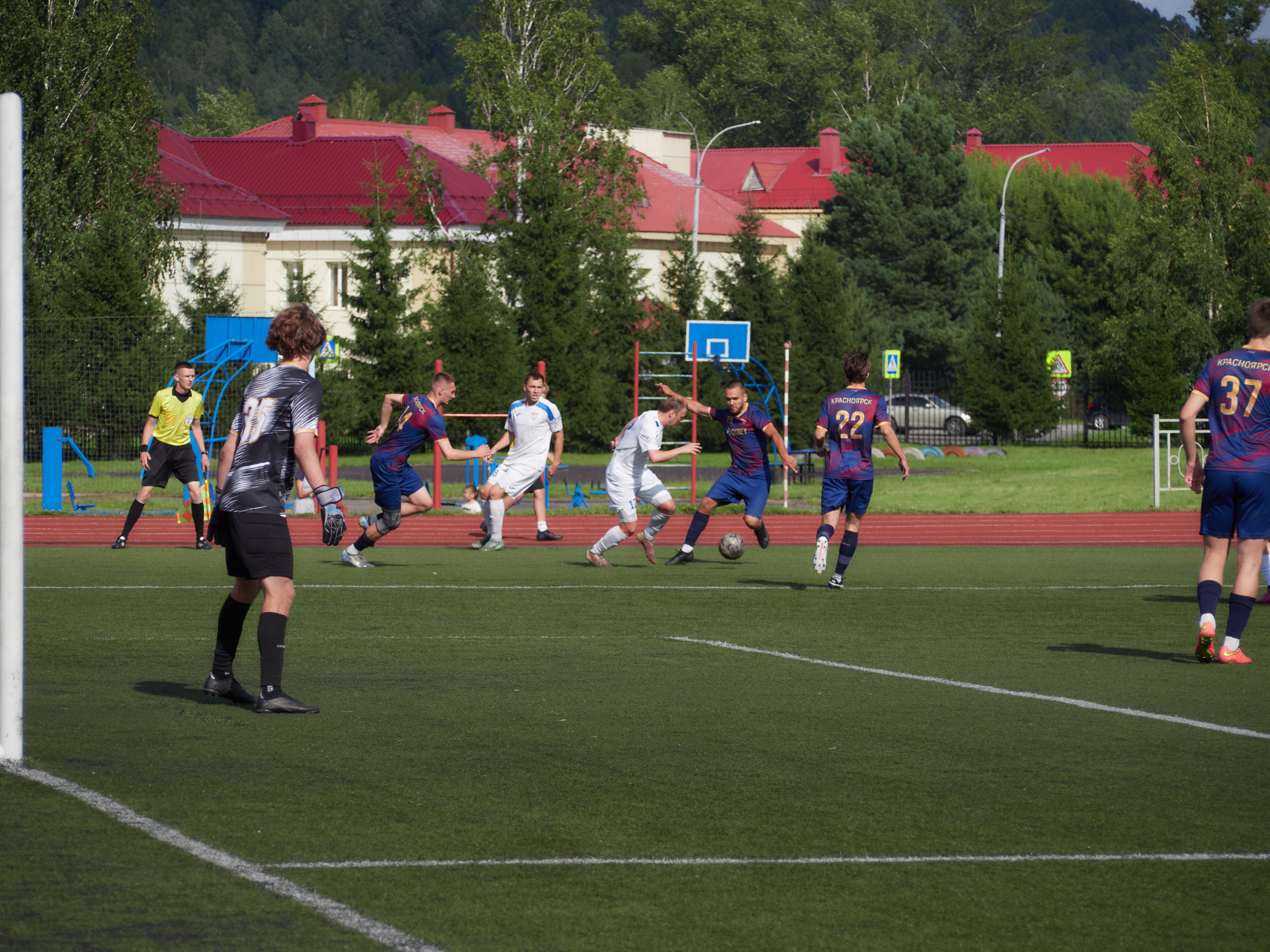 Распадская» (Междуреченск) — «Рассвет» (Красноярск) 7:0. Семейный и детский фотограф в Междуреченск Олег Бамбульский