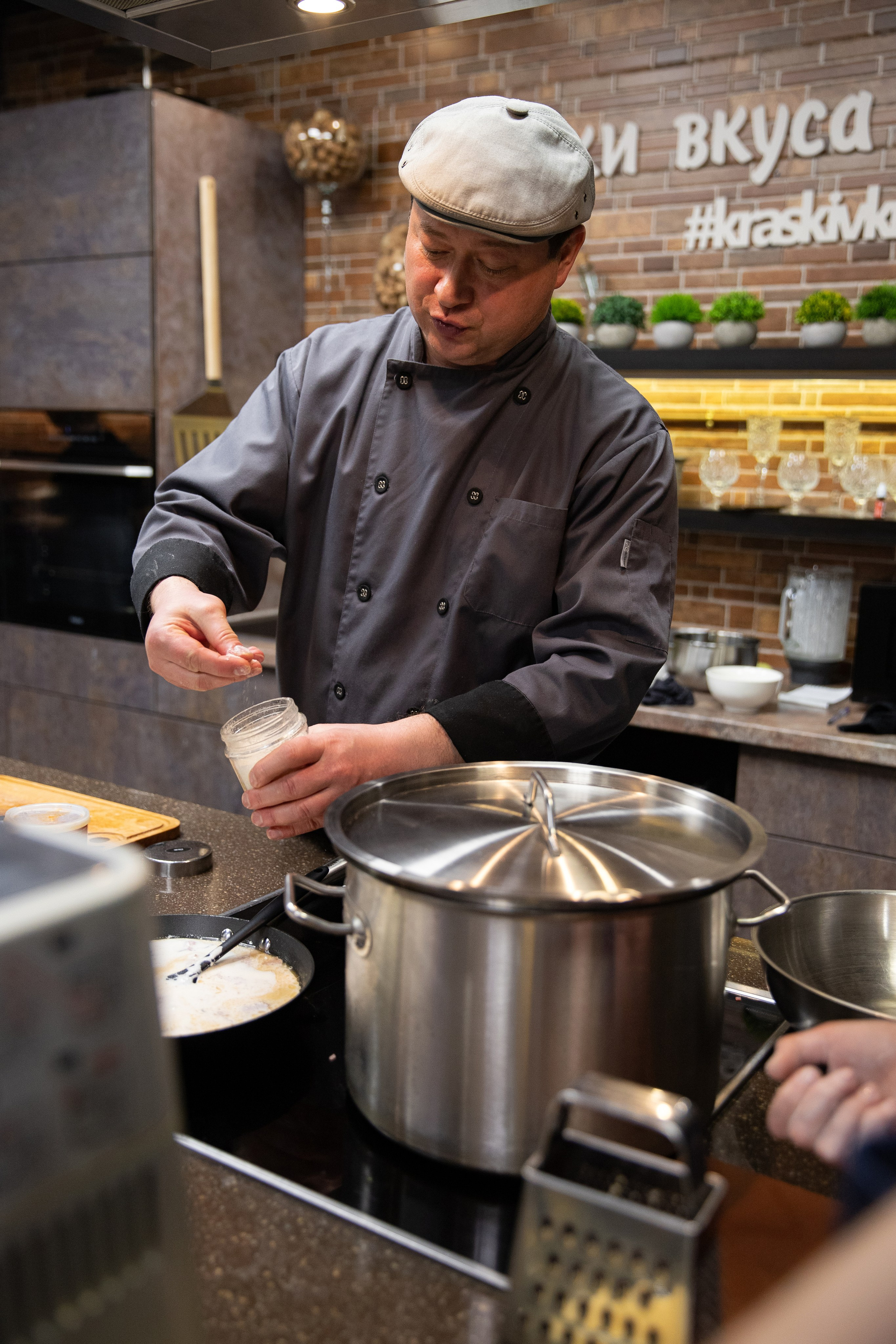 Встреча во «Краски Вкуса». Свадебный фотограф Иркутск, репортажный фотограф Иркутск