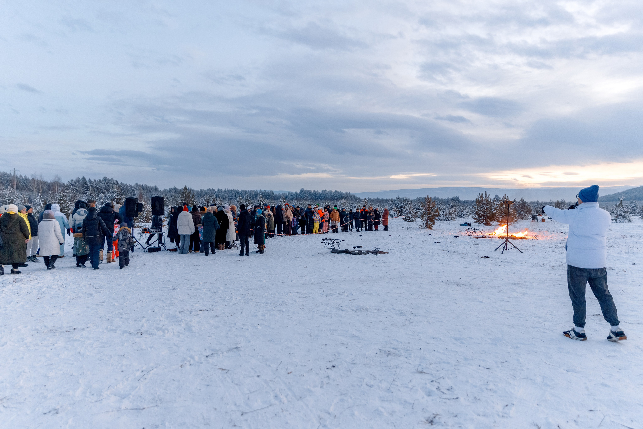 ЯБЛОКИ НА СНЕГУ. Свадебный фотограф Иркутск, репортажный фотограф Иркутск