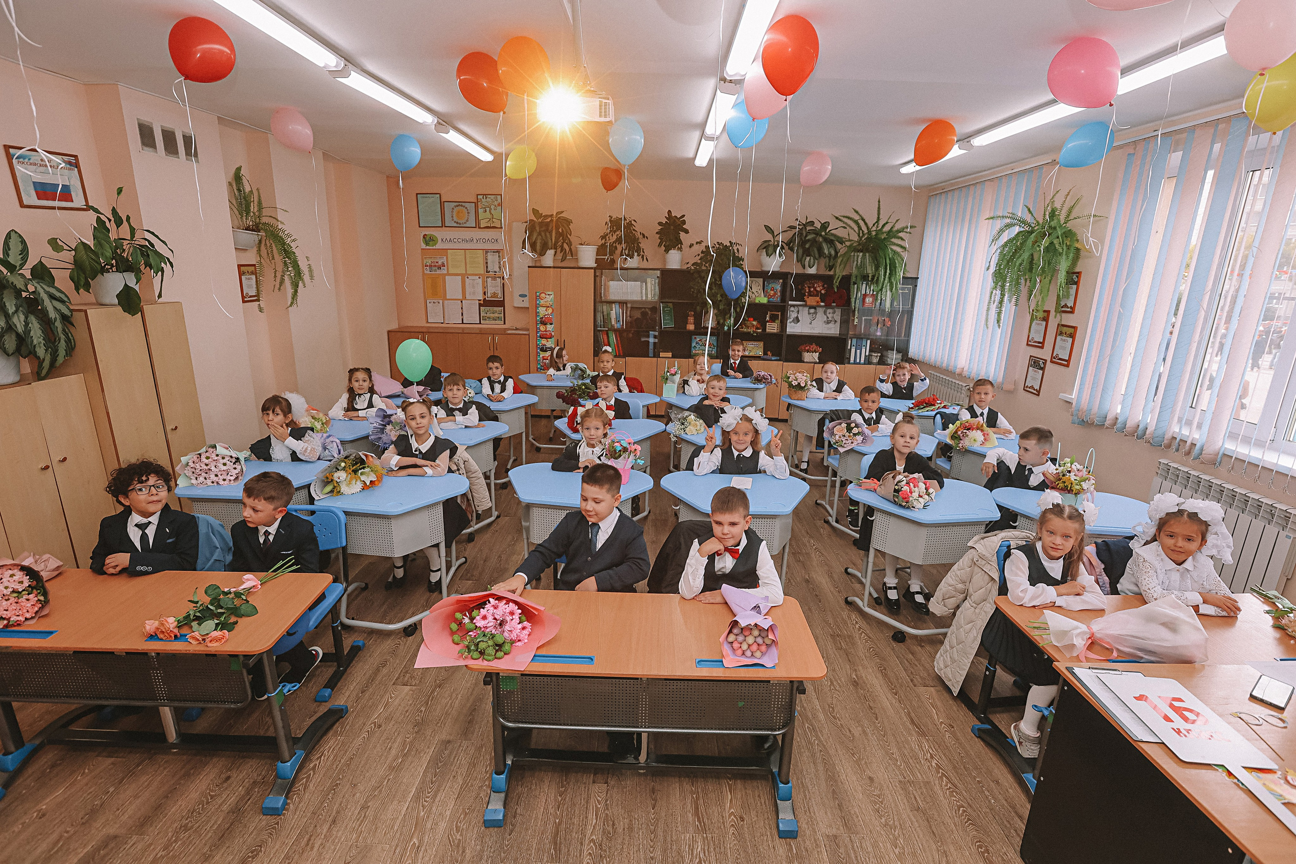 1 сентября линейка+кл час+портреты. Семейный фотограф Тюмень, фотограф на роды Салмина Мария