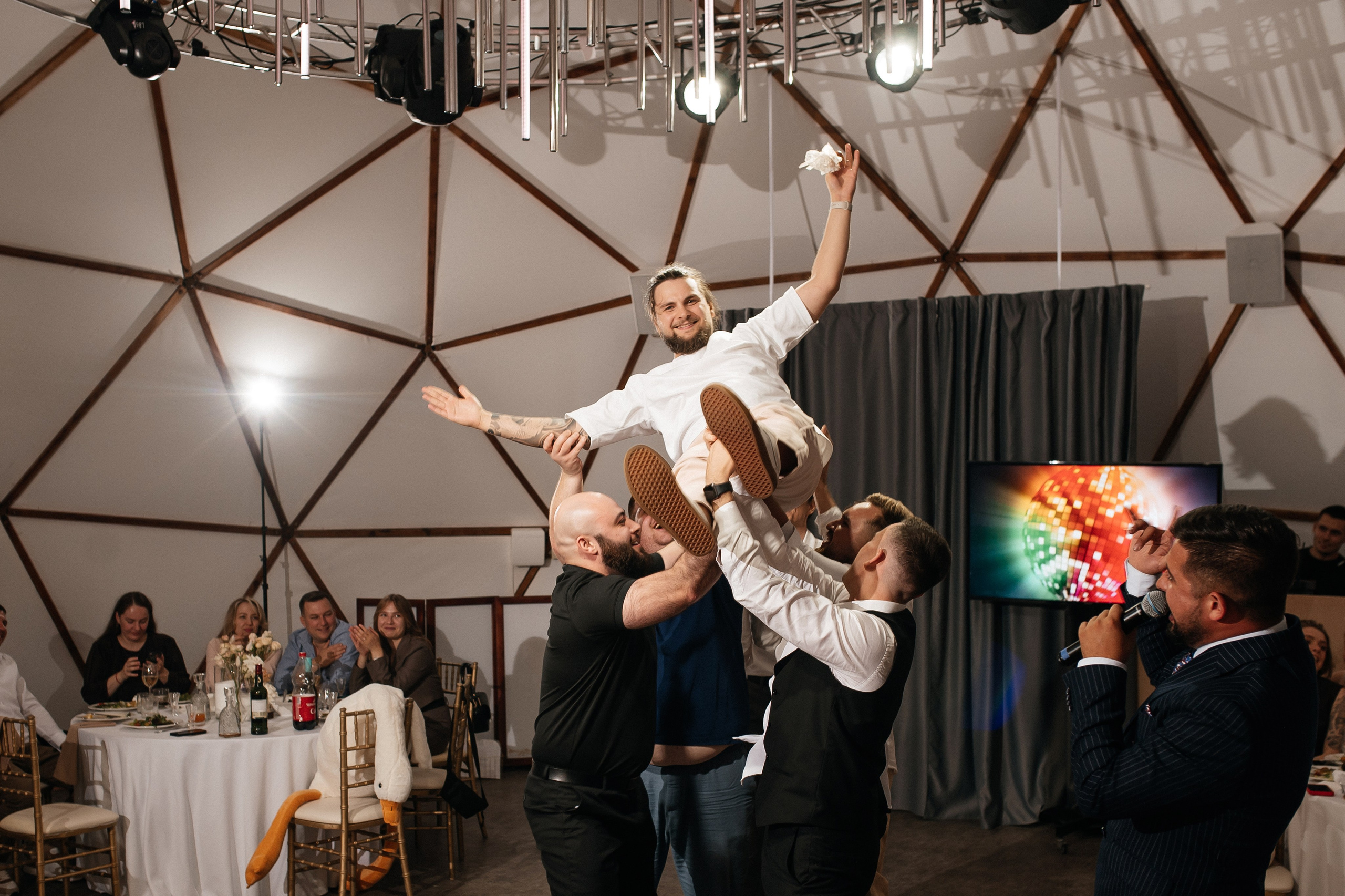 ANONS. Мария — Свадебный фотограф