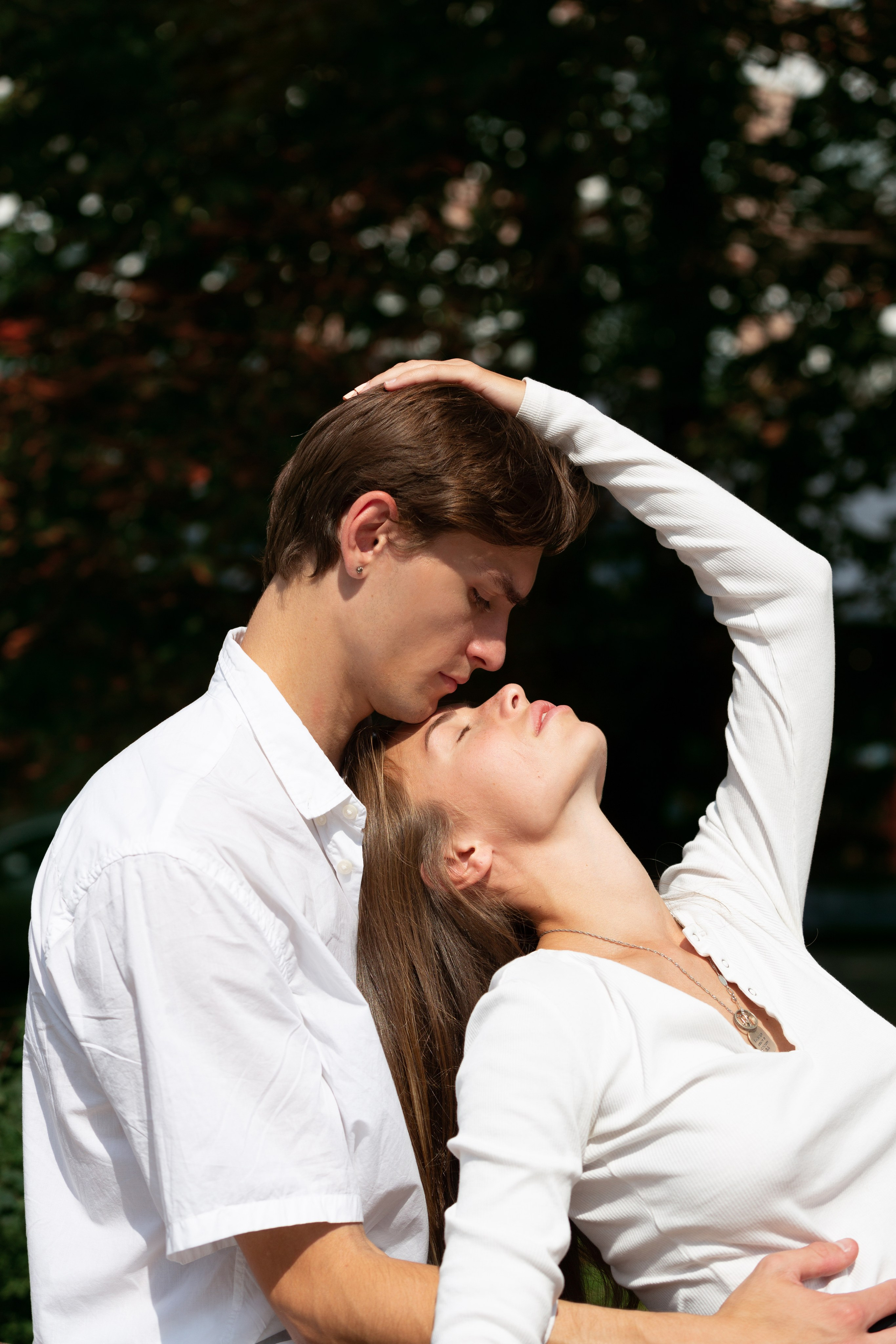 Чувства в движении — Love Story на природе, Москва.
