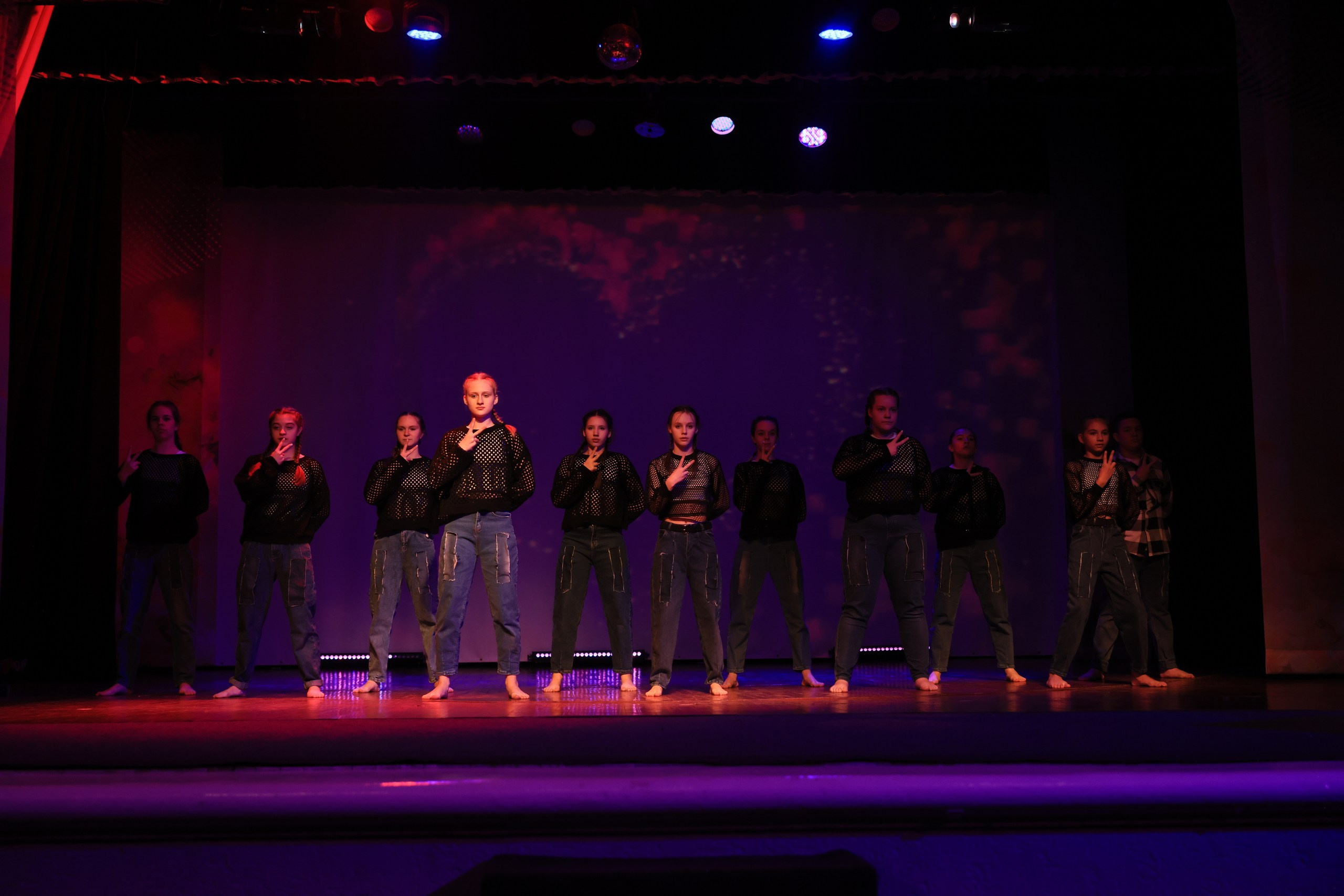 Концерт к 8 Марта в ДК «Металлург» г. Тула. Фотограф в Туле Крупский АнДРей. Фотостудия «КАДР71» в Туле